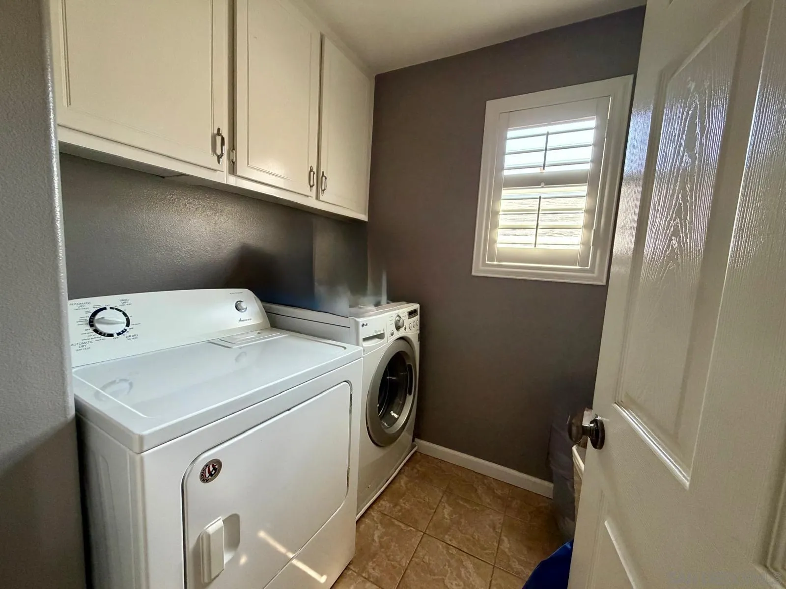 https://cdn.realtyfeed.com/cdn/127/260012979/8284555523b925e73894657c27e00b2c.webp