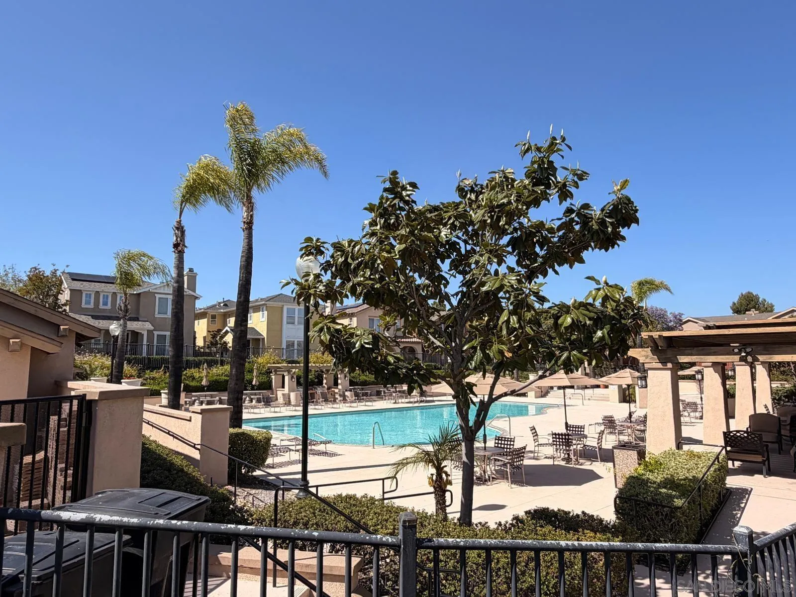 https://cdn.realtyfeed.com/cdn/127/260012979/bd6e9b6a571d46ba720bc011c6cf287b.webp