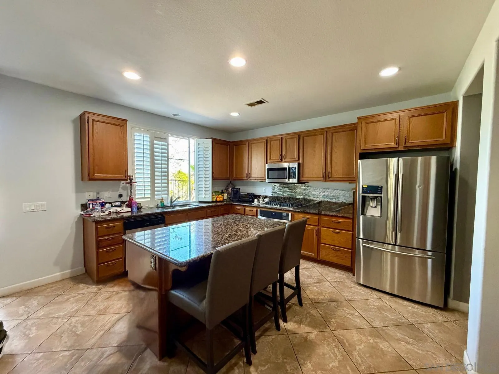 https://cdn.realtyfeed.com/cdn/127/260012979/c07afc62bbedb7405cf046f3b87f5176.webp