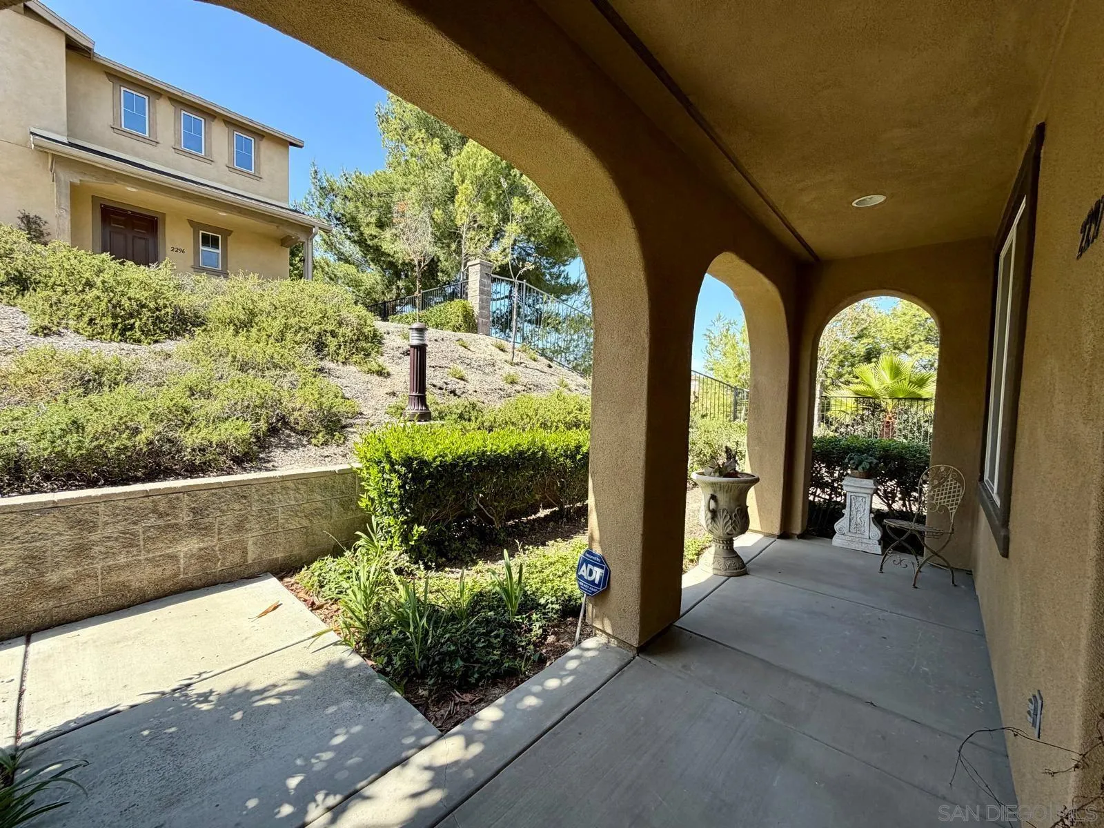https://cdn.realtyfeed.com/cdn/127/260012979/c1acc9ca6ed8522c262be1cbc7f6ffb0.webp
