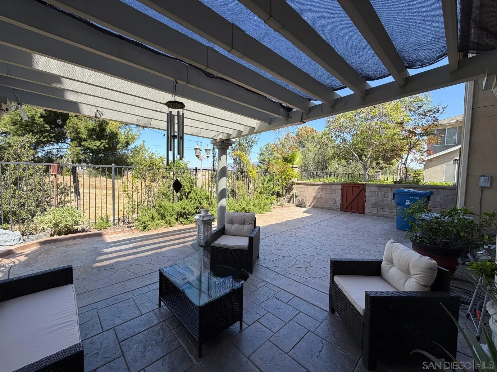 https://cdn.realtyfeed.com/cdn/127/260012979/d6b66e5e9143ee9ecbeed975fba1d183.webp