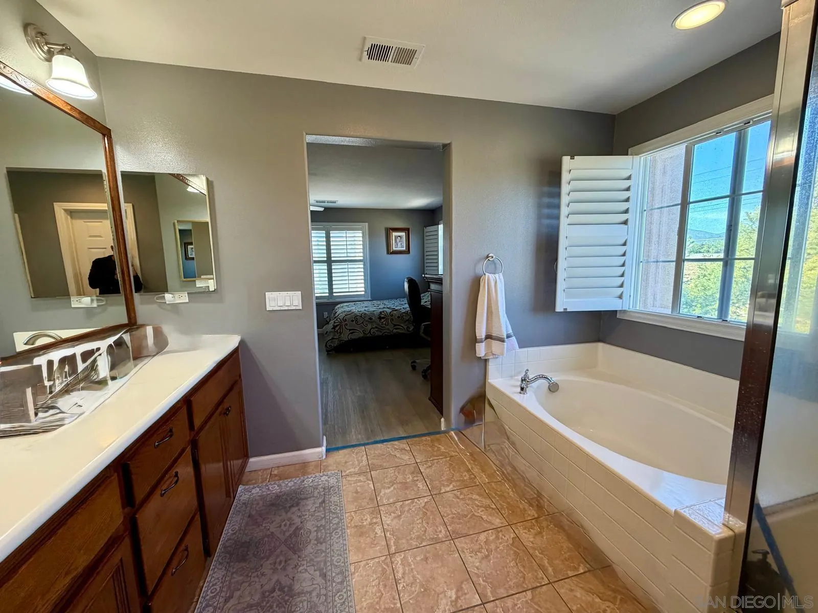 https://cdn.realtyfeed.com/cdn/127/260012979/db2138da62ef5bbaed3e8e9e7d6e6ba2.webp