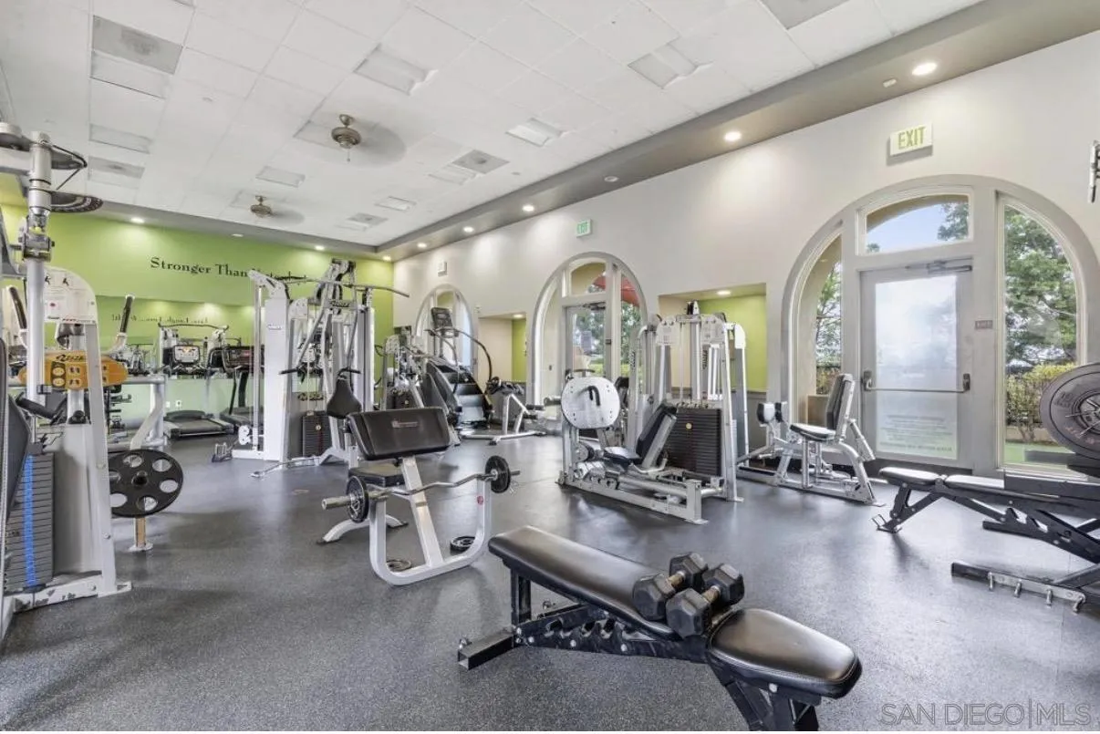 https://cdn.realtyfeed.com/cdn/127/260012979/f059d0be2308ccb6600e289b3dae01c9.webp