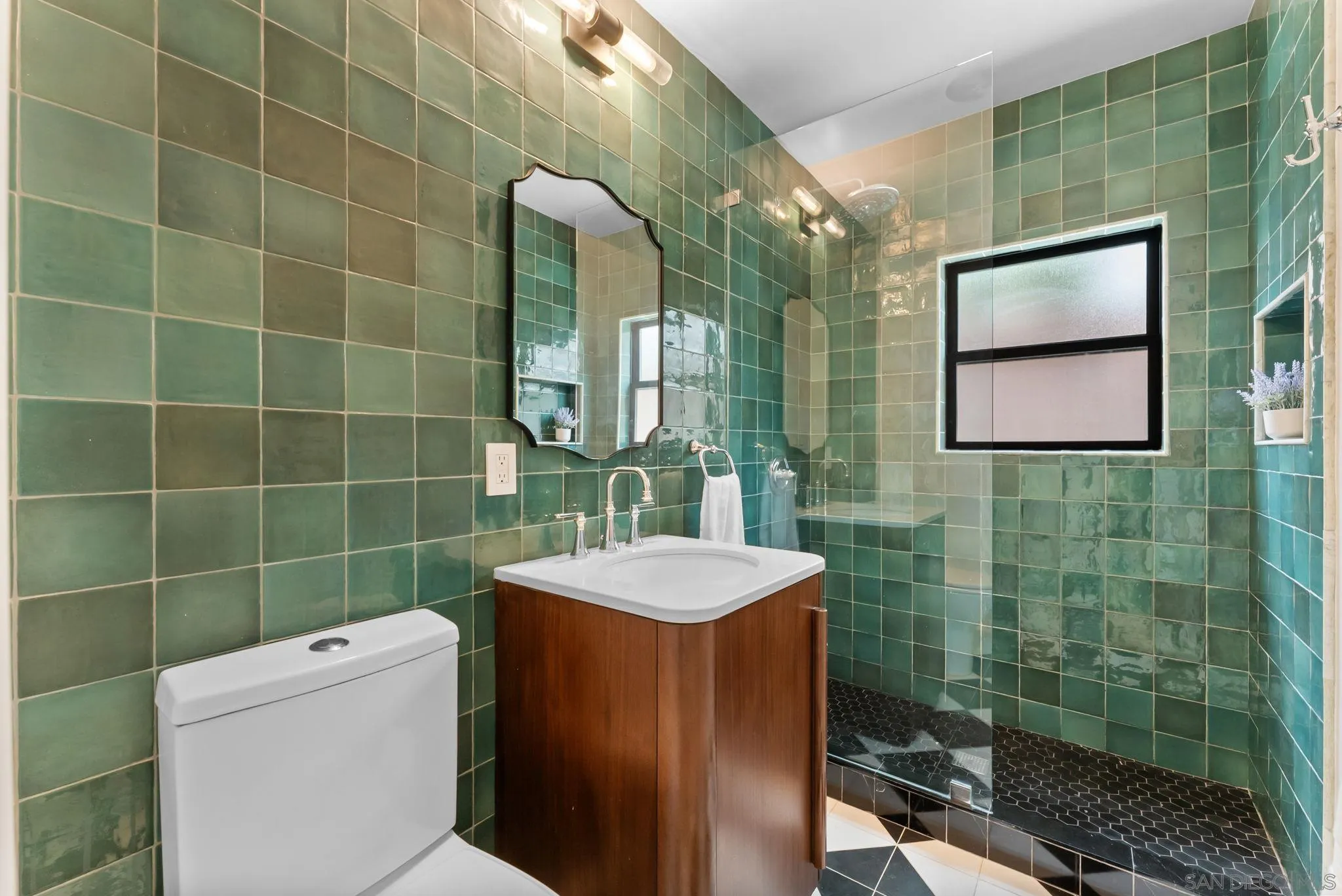 https://cdn.realtyfeed.com/cdn/127/260012980/11eb6307ea65f43b09de3883998b1480.webp