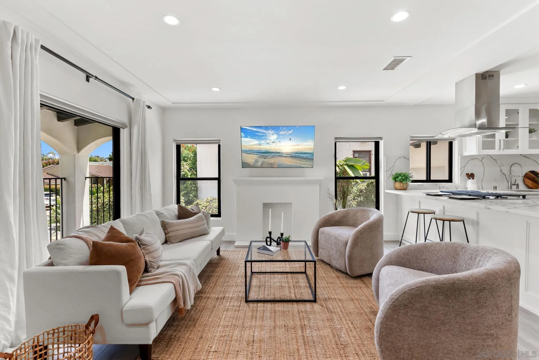 https://cdn.realtyfeed.com/cdn/127/260012980/470e98b6d4e59fc2b16b57a9082676e4.webp
