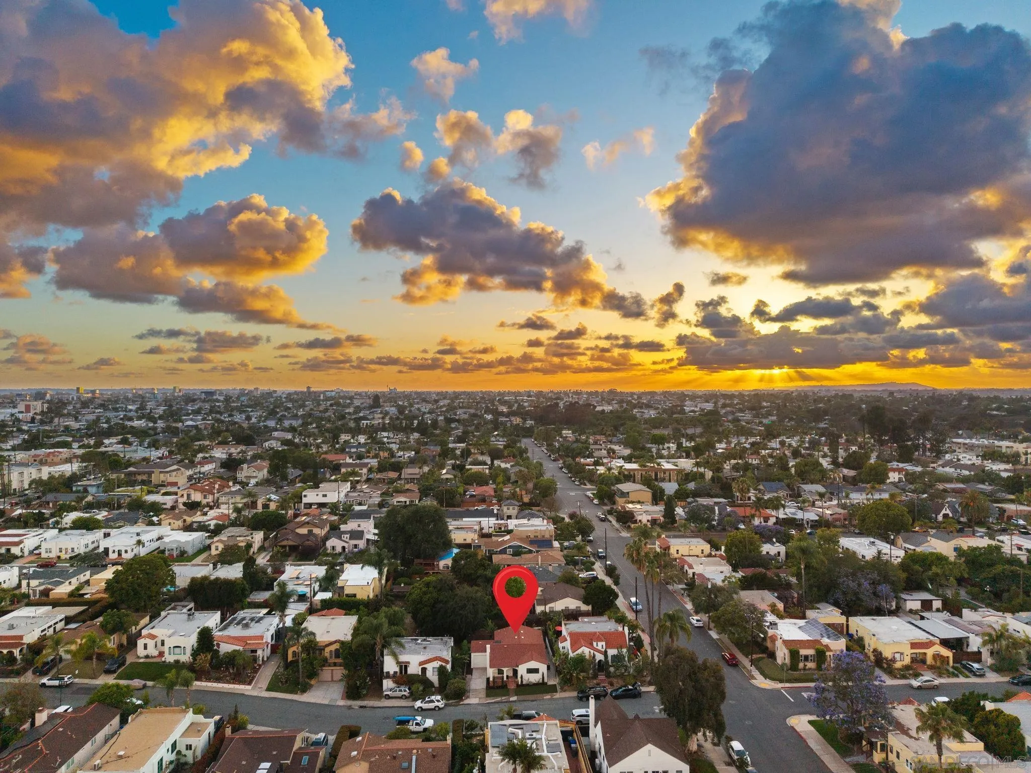 https://cdn.realtyfeed.com/cdn/127/260012980/5c6d82b7ed37470e422522f92034dd48.webp