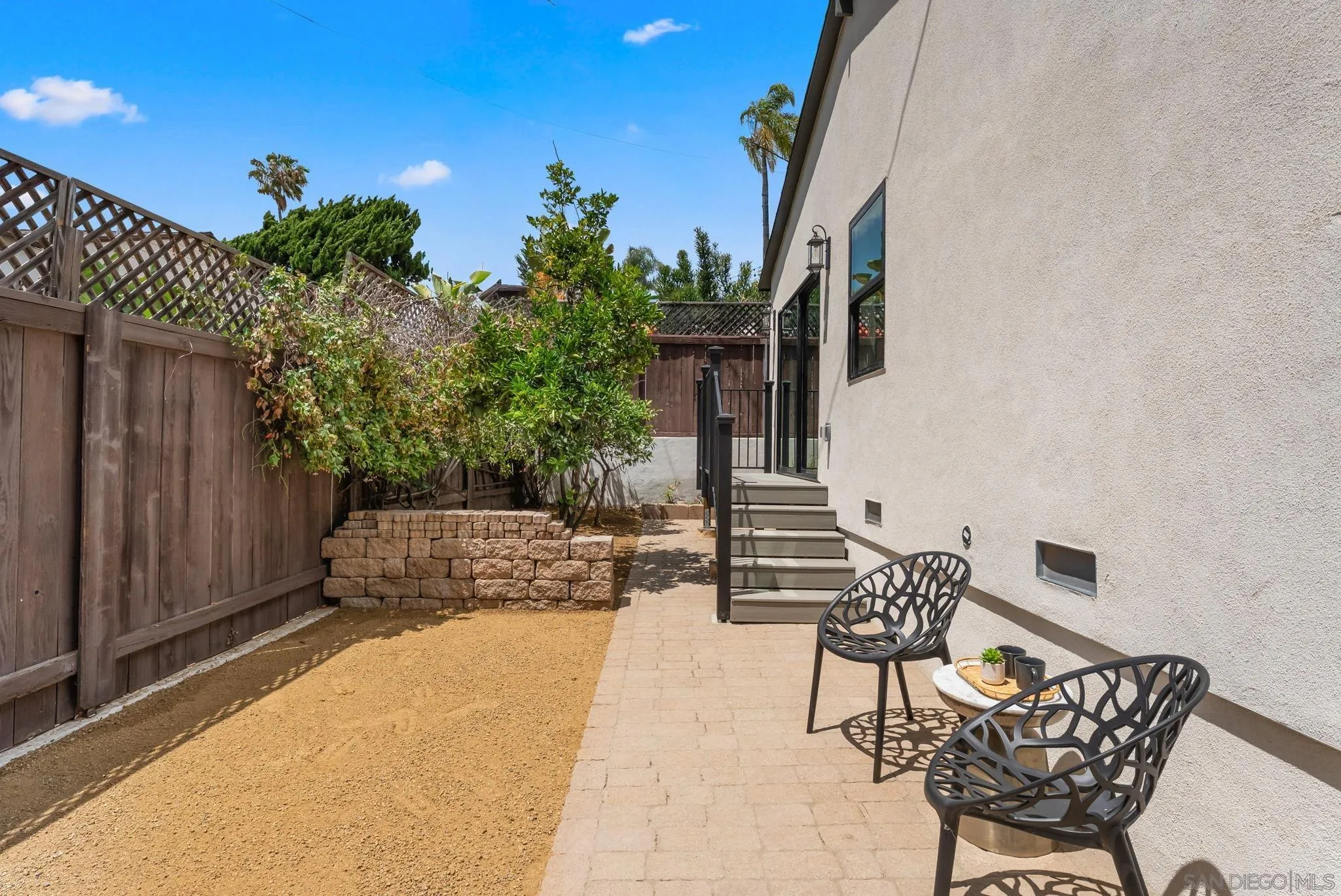 https://cdn.realtyfeed.com/cdn/127/260012980/da254444bd61b69f9d04b8de92de2d91.webp