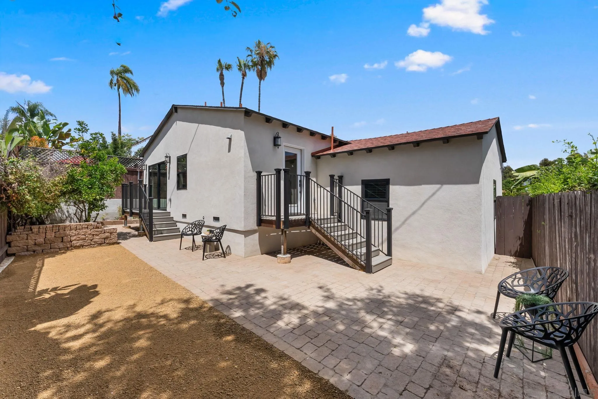 https://cdn.realtyfeed.com/cdn/127/260012980/dfe3feeb5f5980213430cbd69522c84f.webp