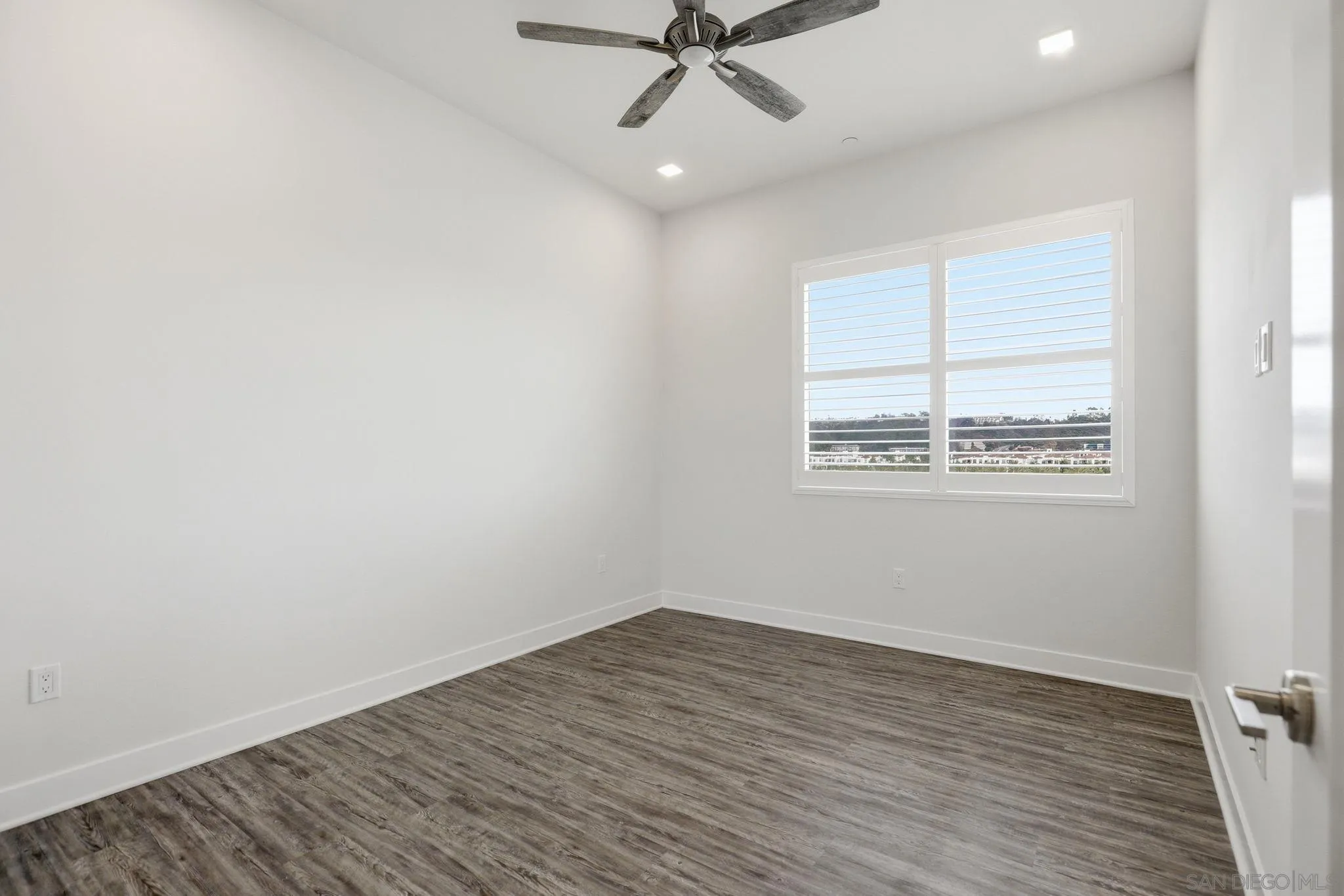 Photo #16: 260012981 Listing: Photo #16