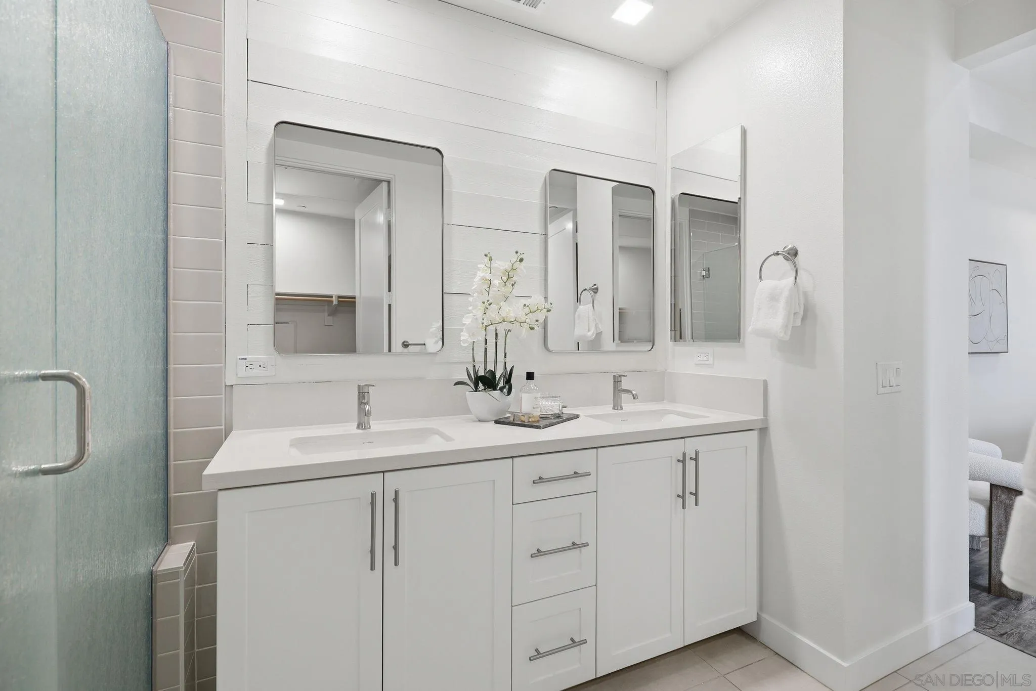Photo #10: 260012981 Listing: Photo #10