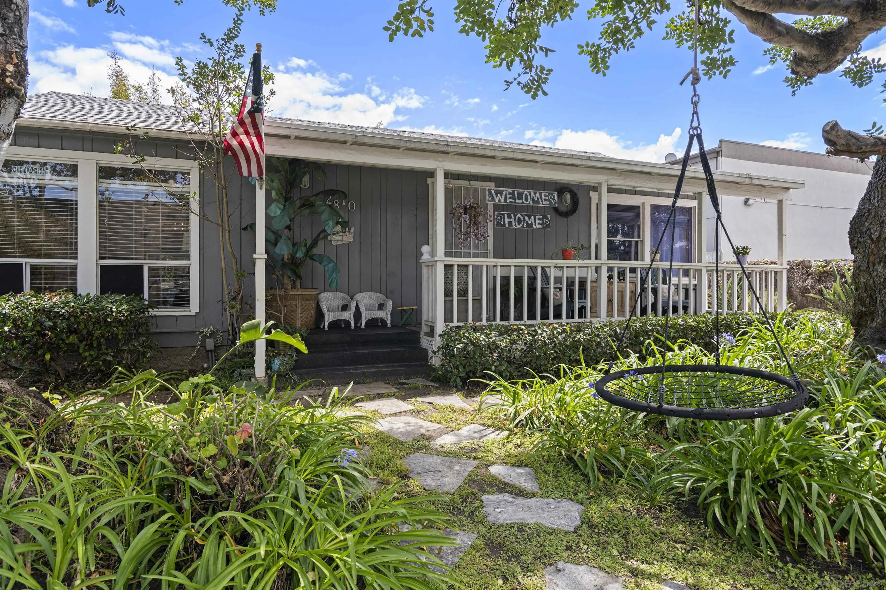 2810 Madison