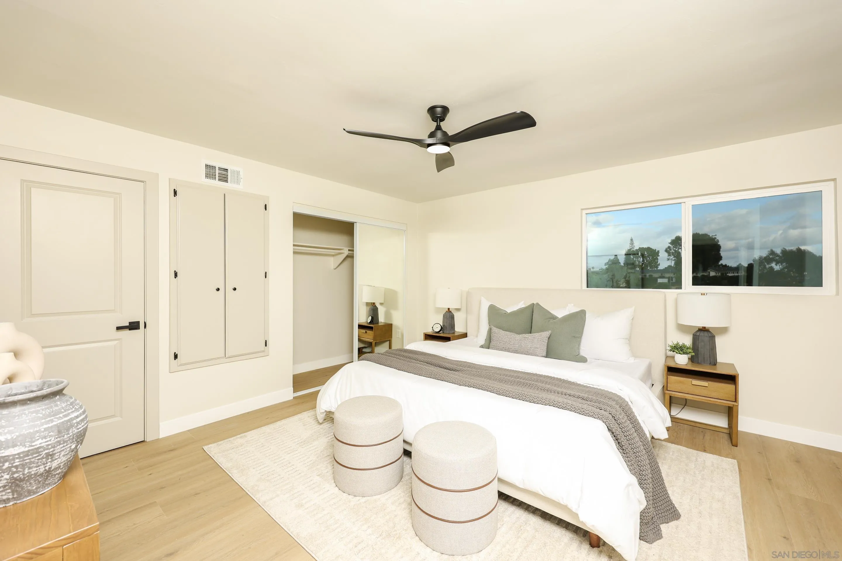 https://cdn.realtyfeed.com/cdn/127/260012984/30cdd47132244ac7d432d0af1d35734e.webp