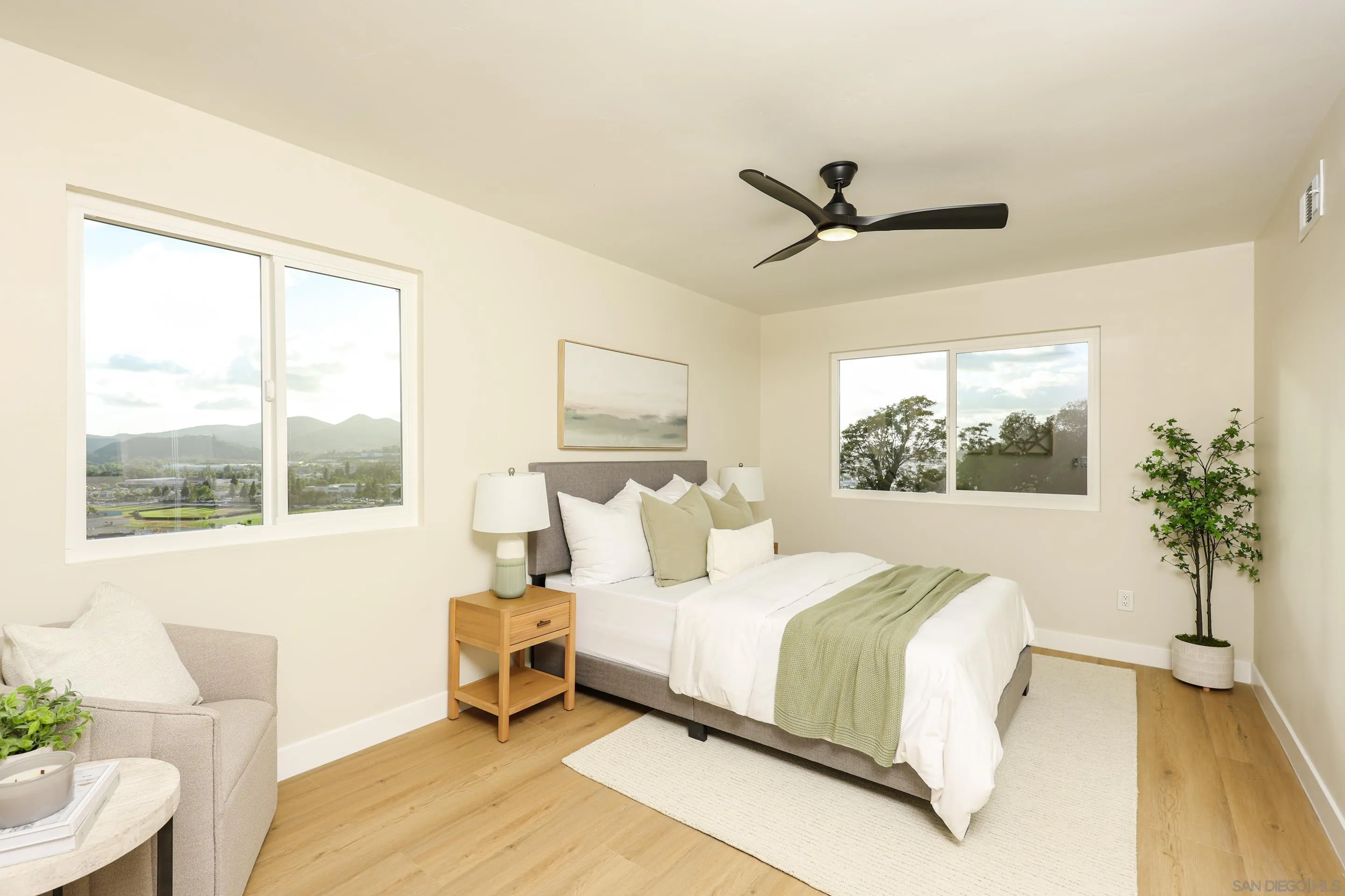 https://cdn.realtyfeed.com/cdn/127/260012984/96e51ff87b300c754a4b97a305305fec.webp