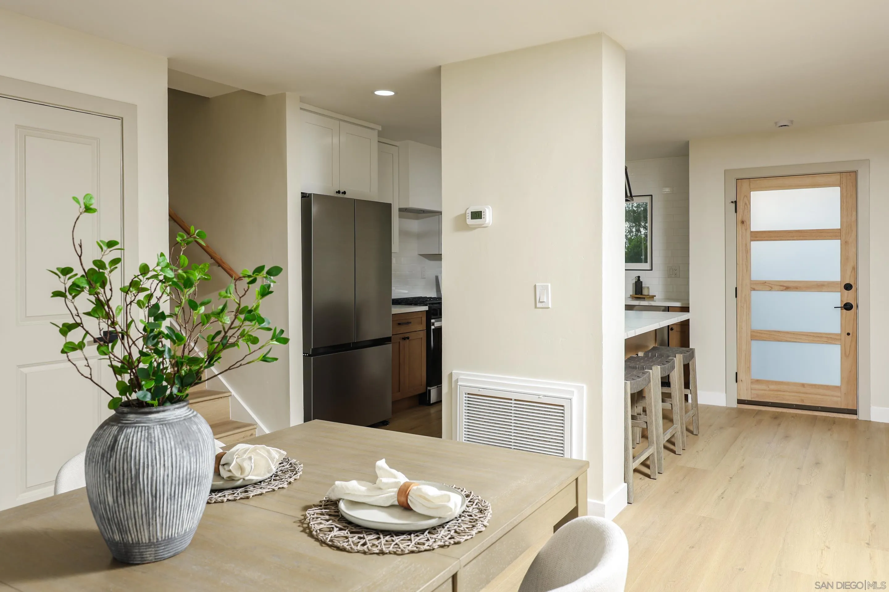 https://cdn.realtyfeed.com/cdn/127/260012984/c4a9fa30d0c133964808e03cf66252d7.webp