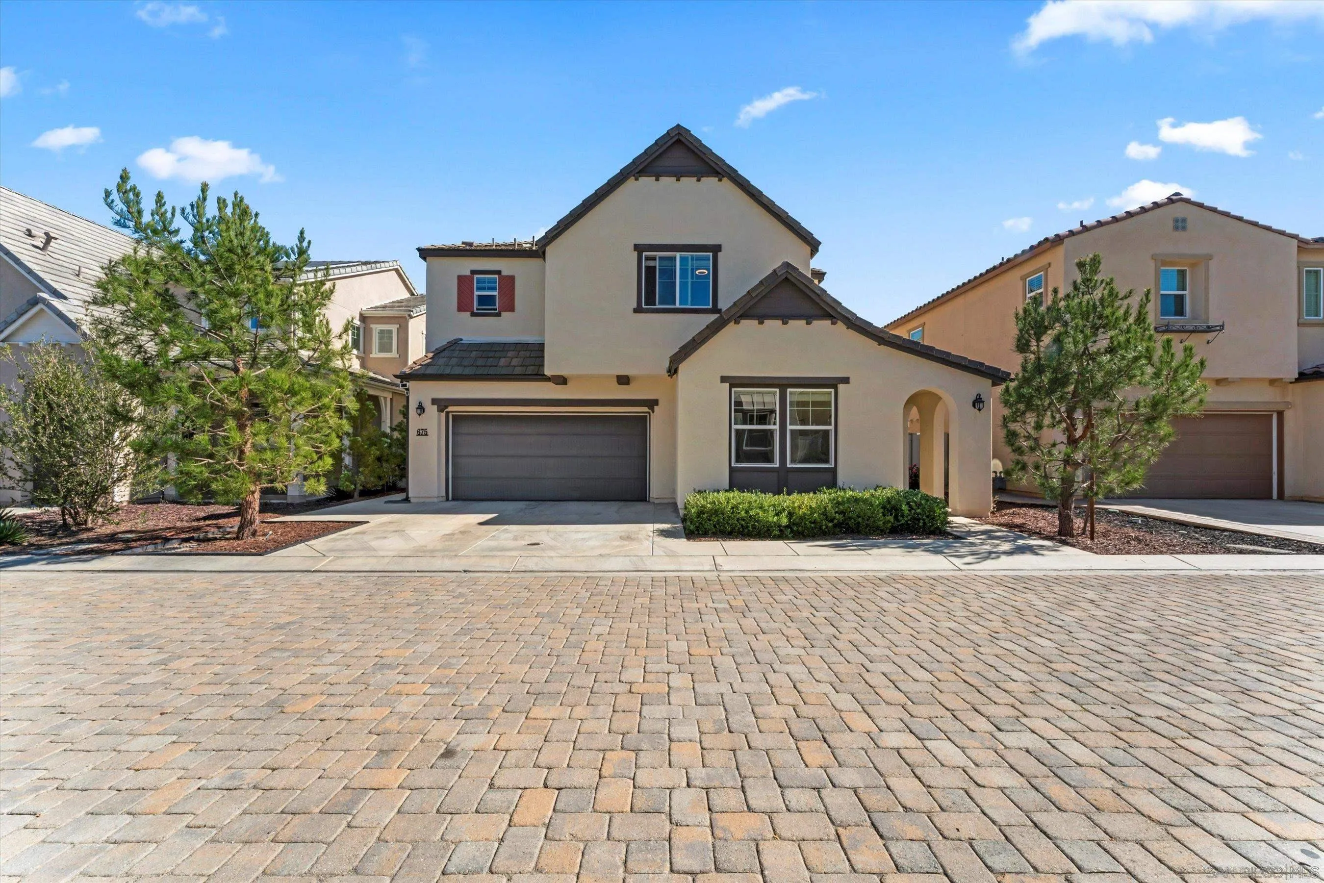 https://cdn.realtyfeed.com/cdn/127/260012991/73ebc6e71bf78e8c9e5707a2bc579694.webp