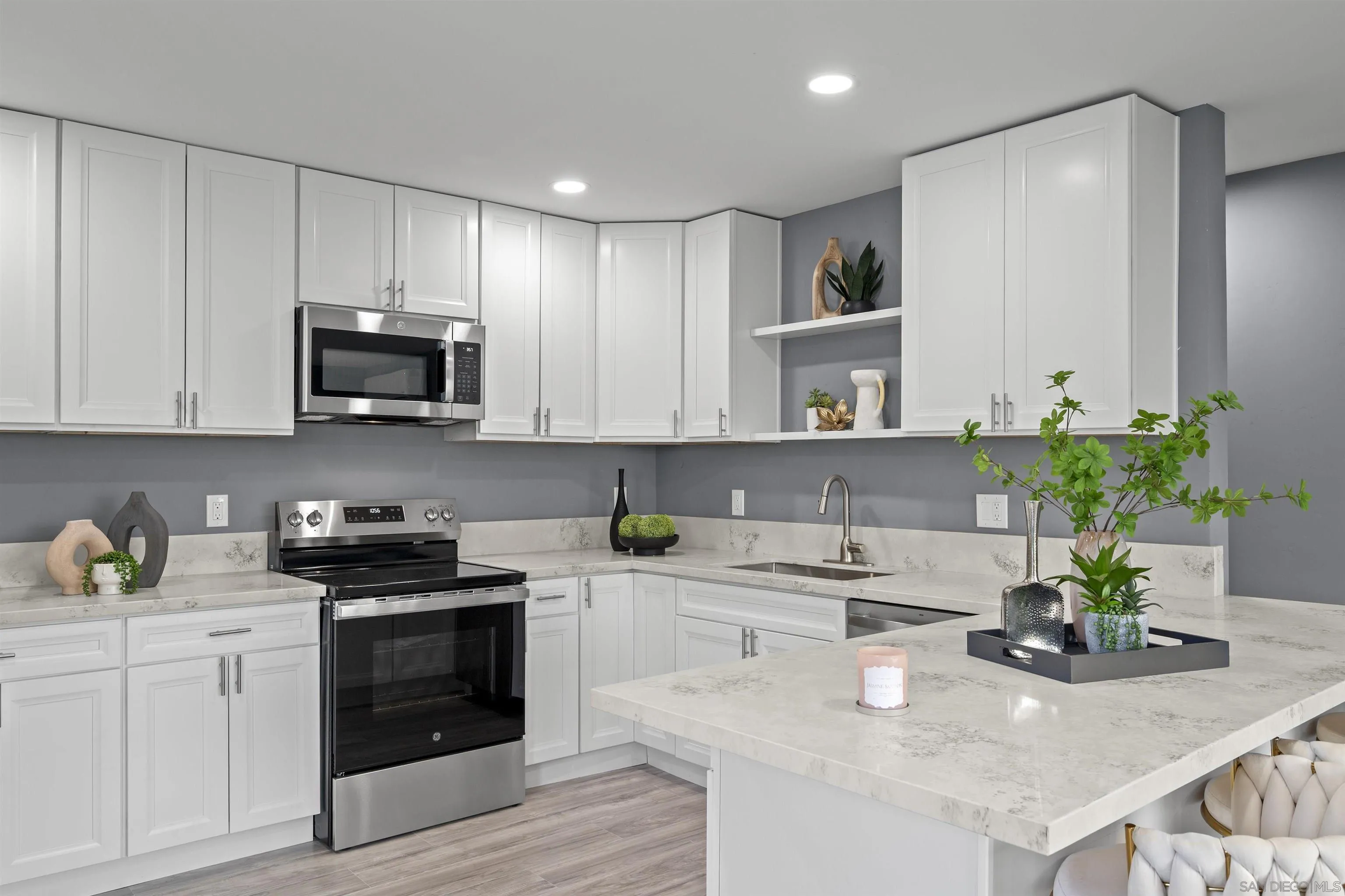 https://cdn.realtyfeed.com/cdn/127/260012992/44dbdec62b949138985ccb482f25fafb.webp