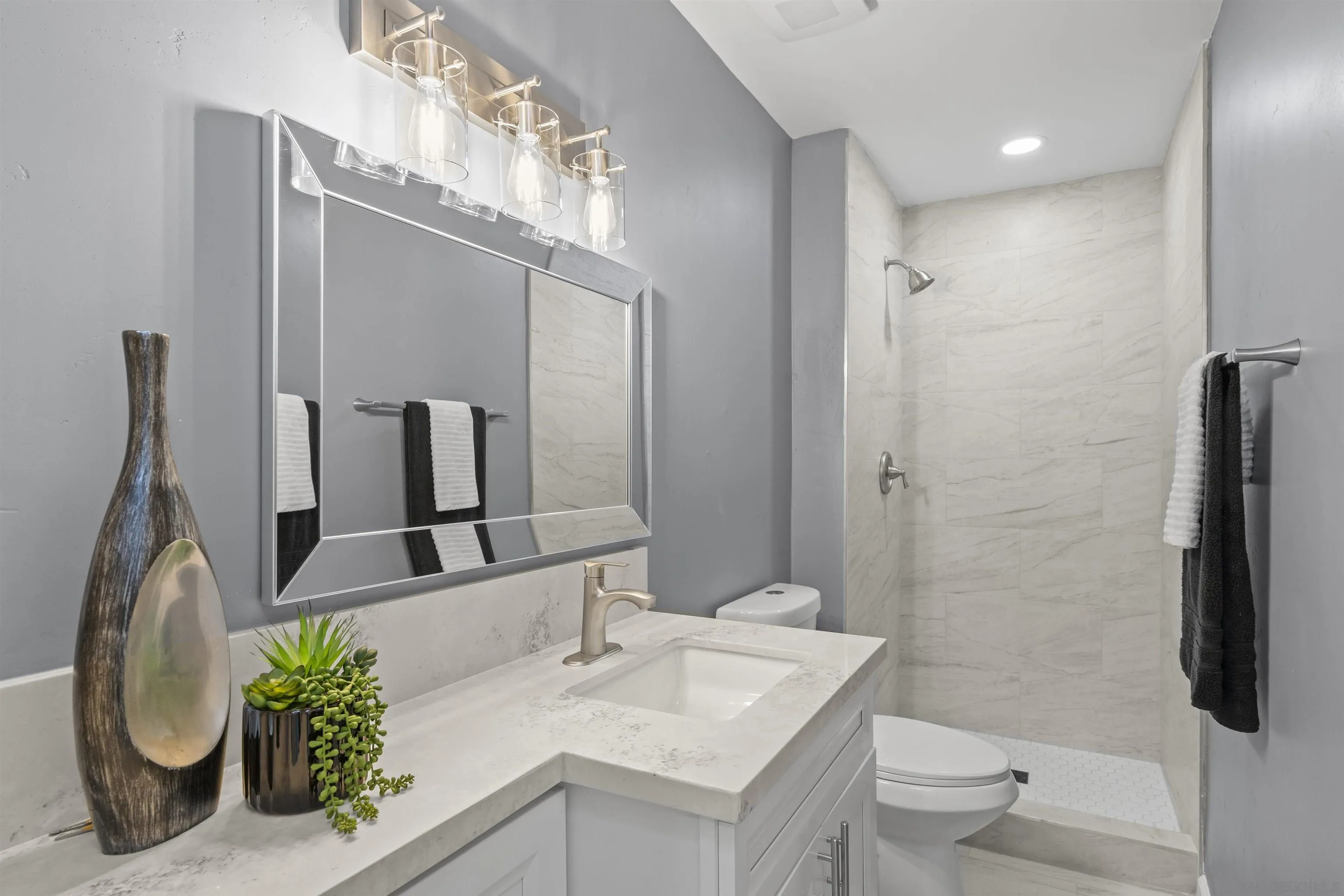 https://cdn.realtyfeed.com/cdn/127/260012992/e40e047c81638620f5b67f7edf86da98.webp