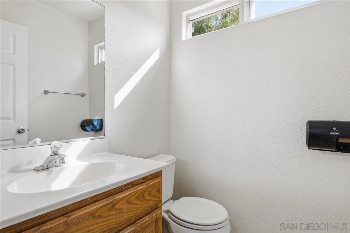 https://cdn.realtyfeed.com/cdn/127/260012996/572ae7be2dc3aff7cd5a576e3f3b96a3.webp