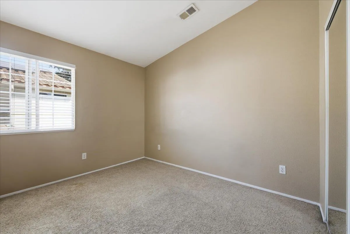 https://cdn.realtyfeed.com/cdn/127/260012996/b2713736c19f24d5f597c8d8d1fc0f61.webp