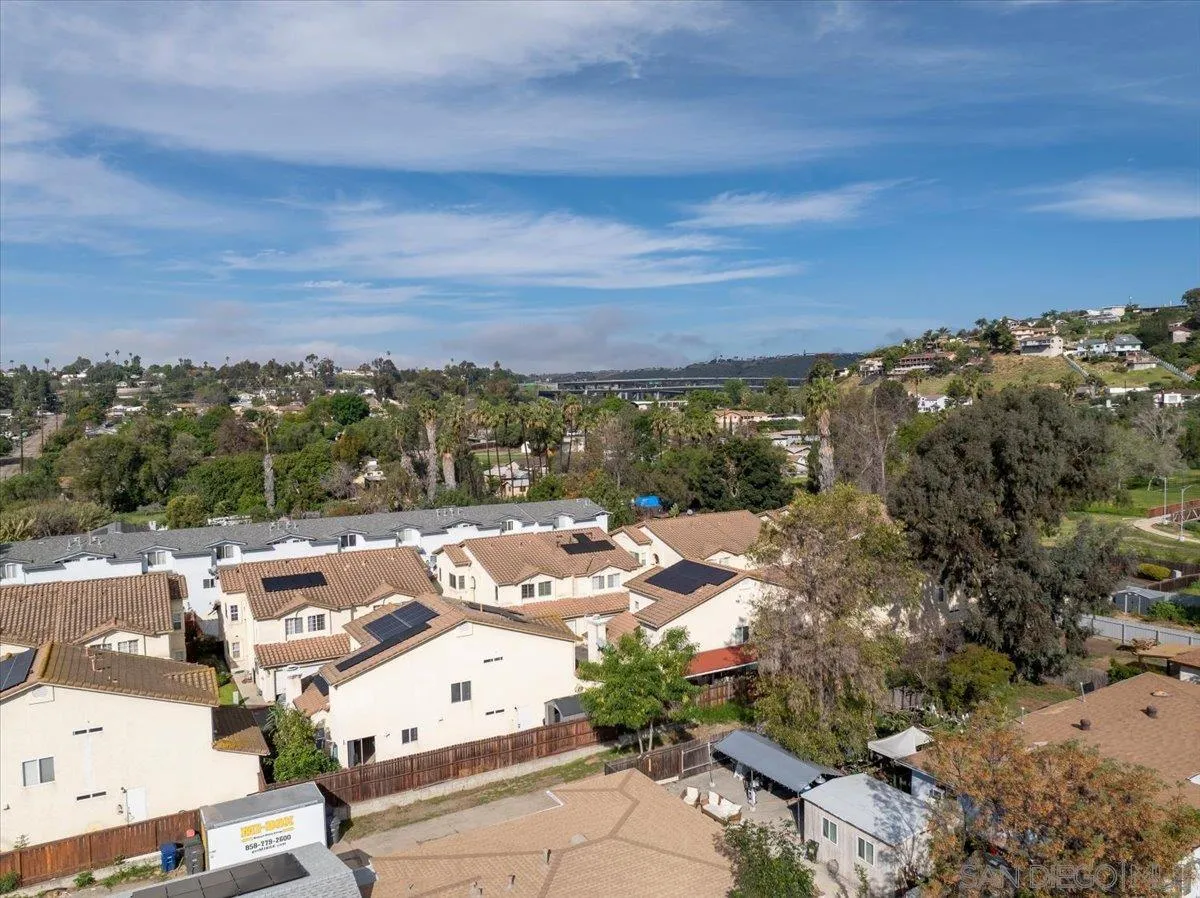https://cdn.realtyfeed.com/cdn/127/260012996/b8bf24836393eddd3e233185d951eac6.webp