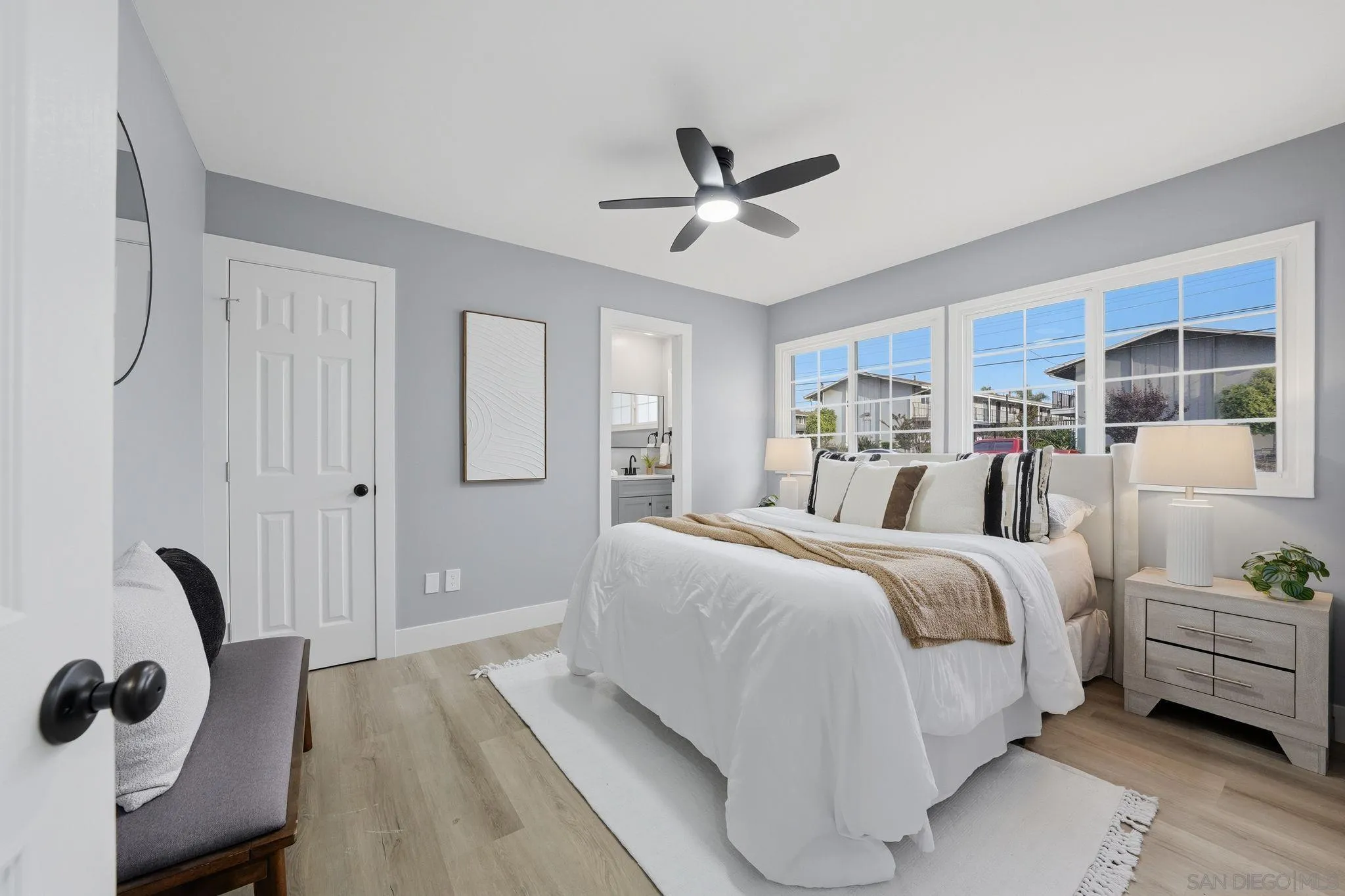 https://cdn.realtyfeed.com/cdn/127/260012999/1976c472220148f7fba88d493ca6d98b.webp