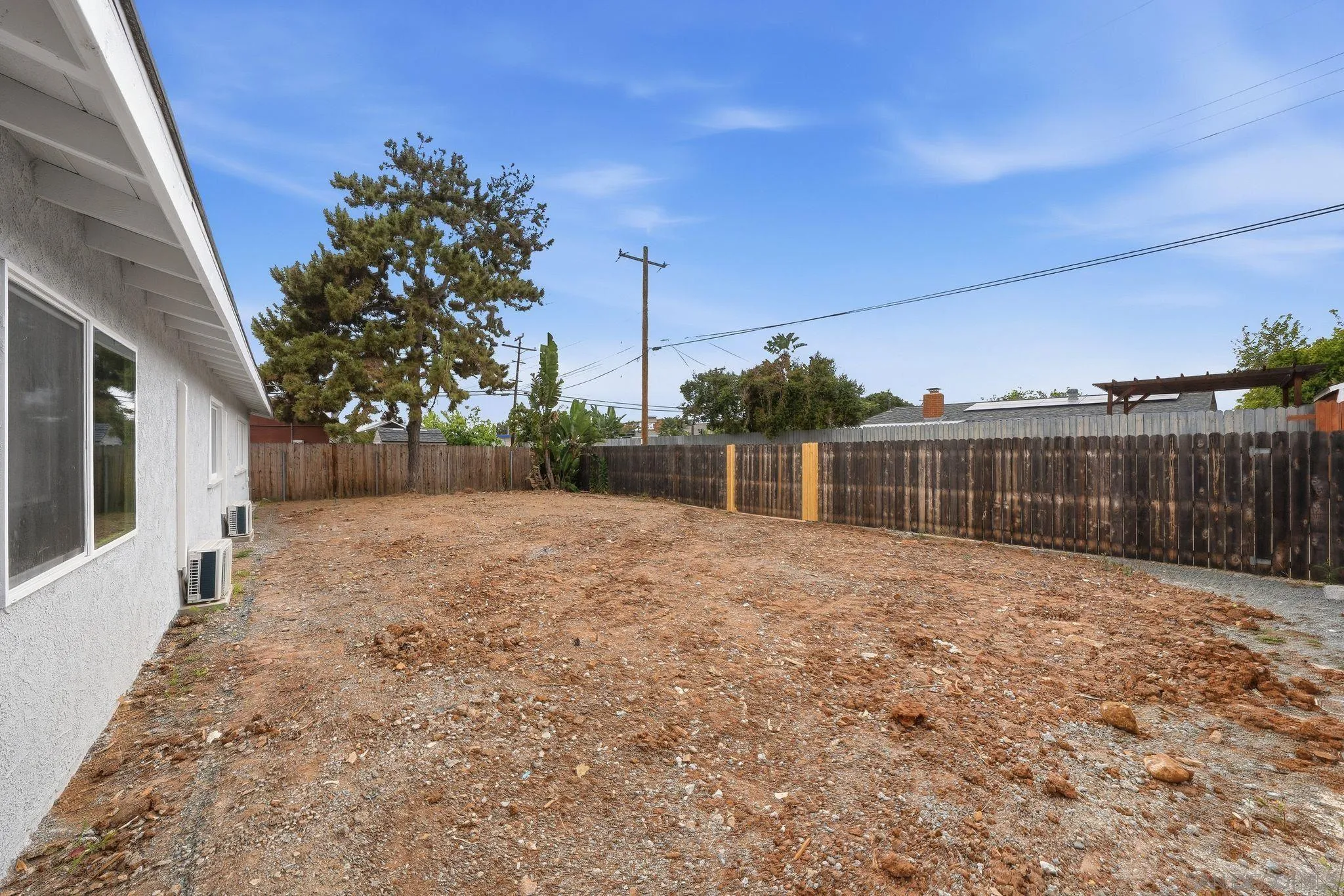 https://cdn.realtyfeed.com/cdn/127/260012999/1a0dfbbc642f118973c726d902fcad63.webp