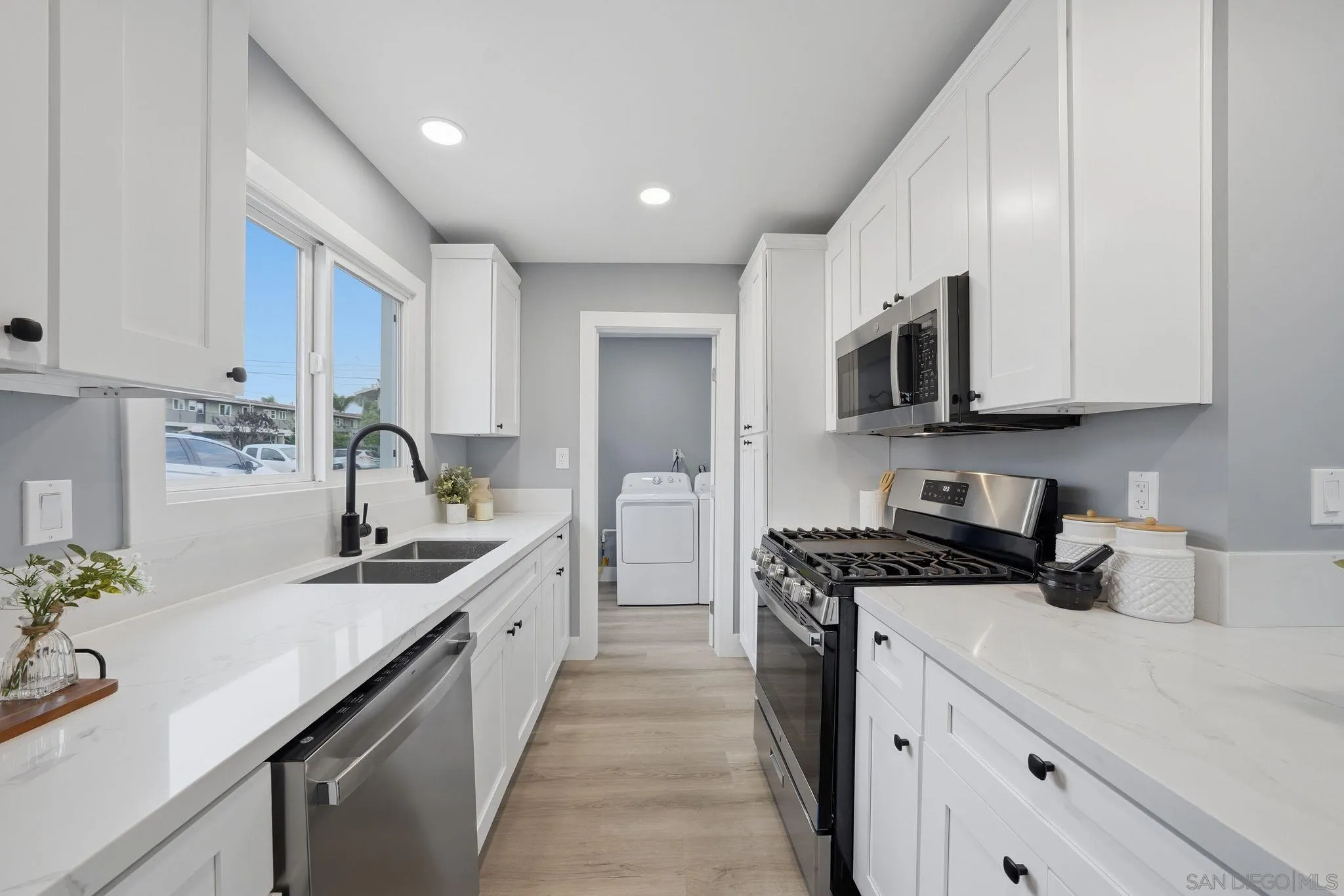 https://cdn.realtyfeed.com/cdn/127/260012999/2fb4d68341730a7f81049ffb961769ac.webp