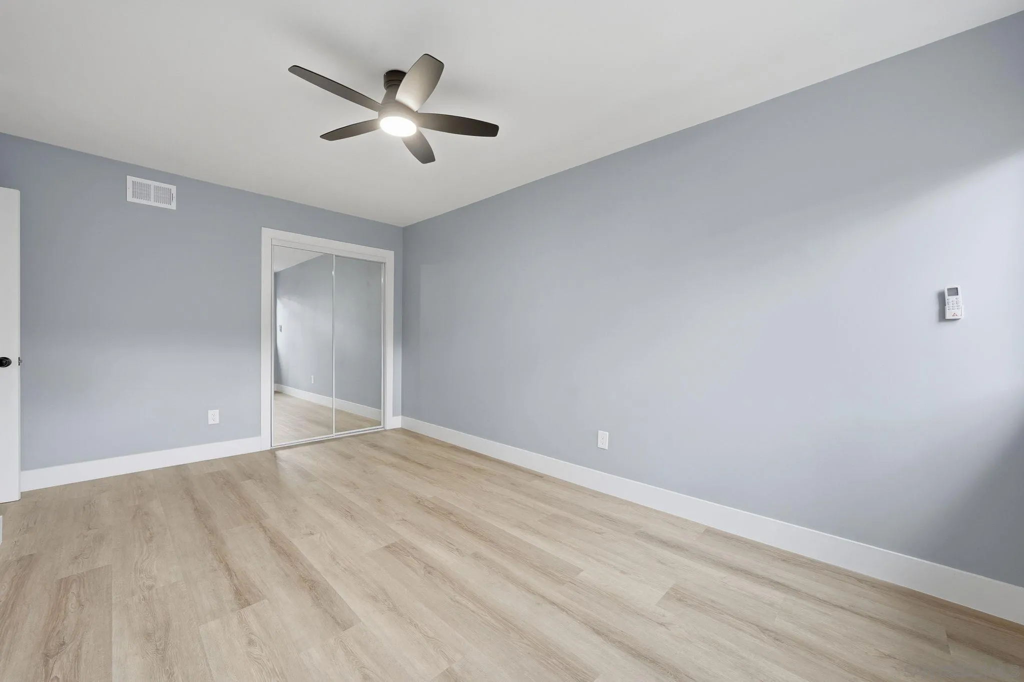 https://cdn.realtyfeed.com/cdn/127/260012999/78cdea5c48de89f504a1ddfd3a8ee0ab.webp