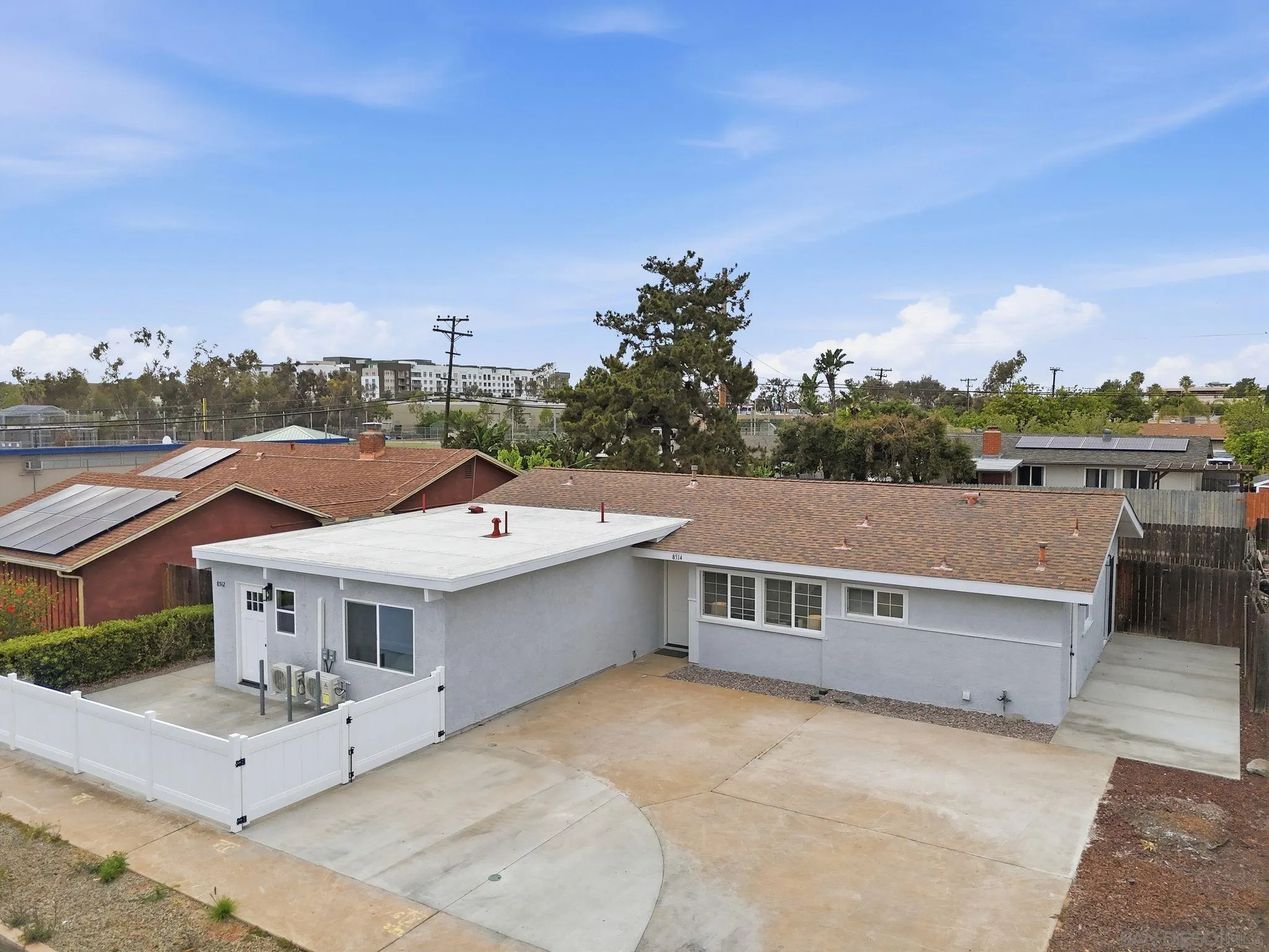 https://cdn.realtyfeed.com/cdn/127/260012999/a71a0899a5f3d22756c63af149753785.webp