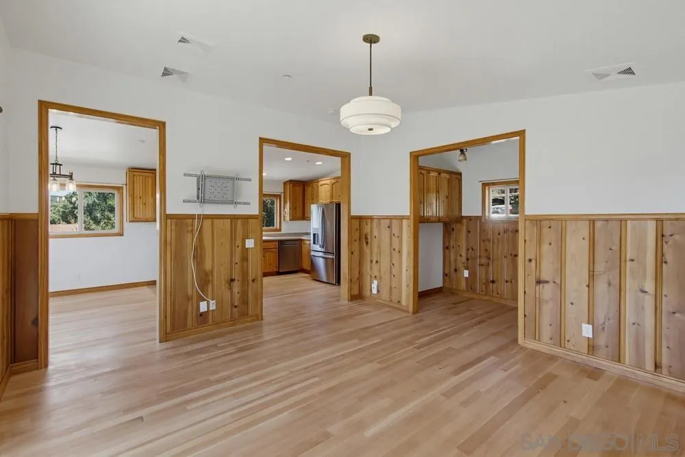https://cdn.realtyfeed.com/cdn/127/260013000/a13466d950638051b912482d85b02029.webp