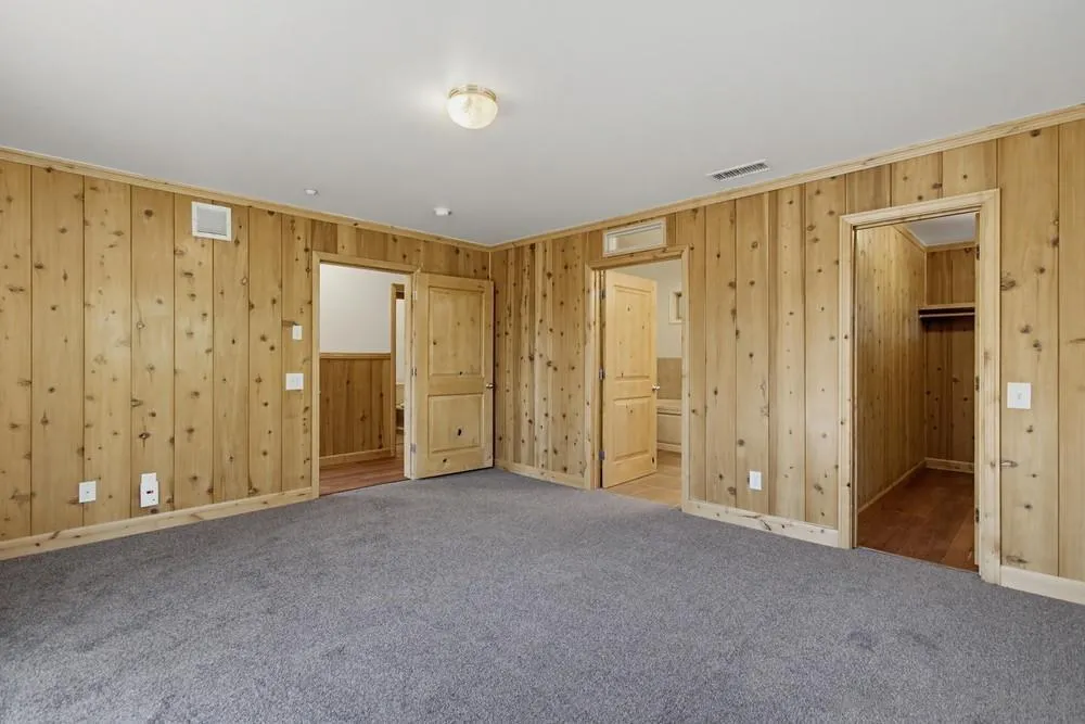 https://cdn.realtyfeed.com/cdn/127/260013000/c72658c80ba79d9a8e3c9f9c674fffd2.webp