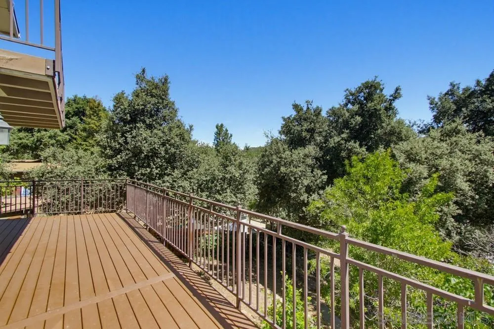 https://cdn.realtyfeed.com/cdn/127/260013000/fbf88e14f909689c90b4394012614b12.webp