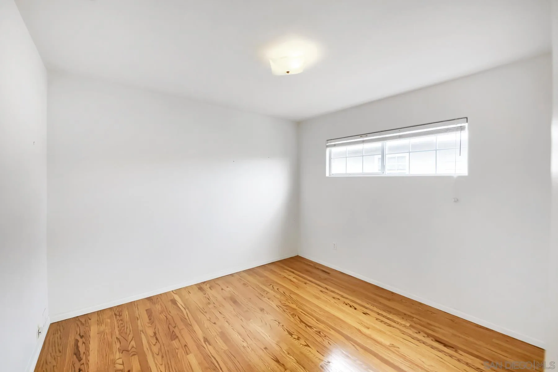 https://cdn.realtyfeed.com/cdn/127/260013001/321cd3c0dd566c18c818e7878297d71d.webp