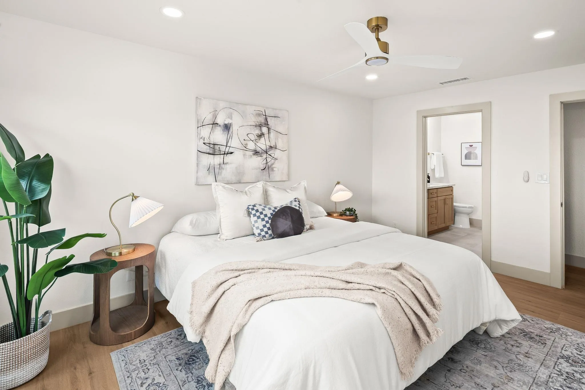 https://cdn.realtyfeed.com/cdn/127/260013002/05b6550c1ca47100a762d1d998f2ebba.webp