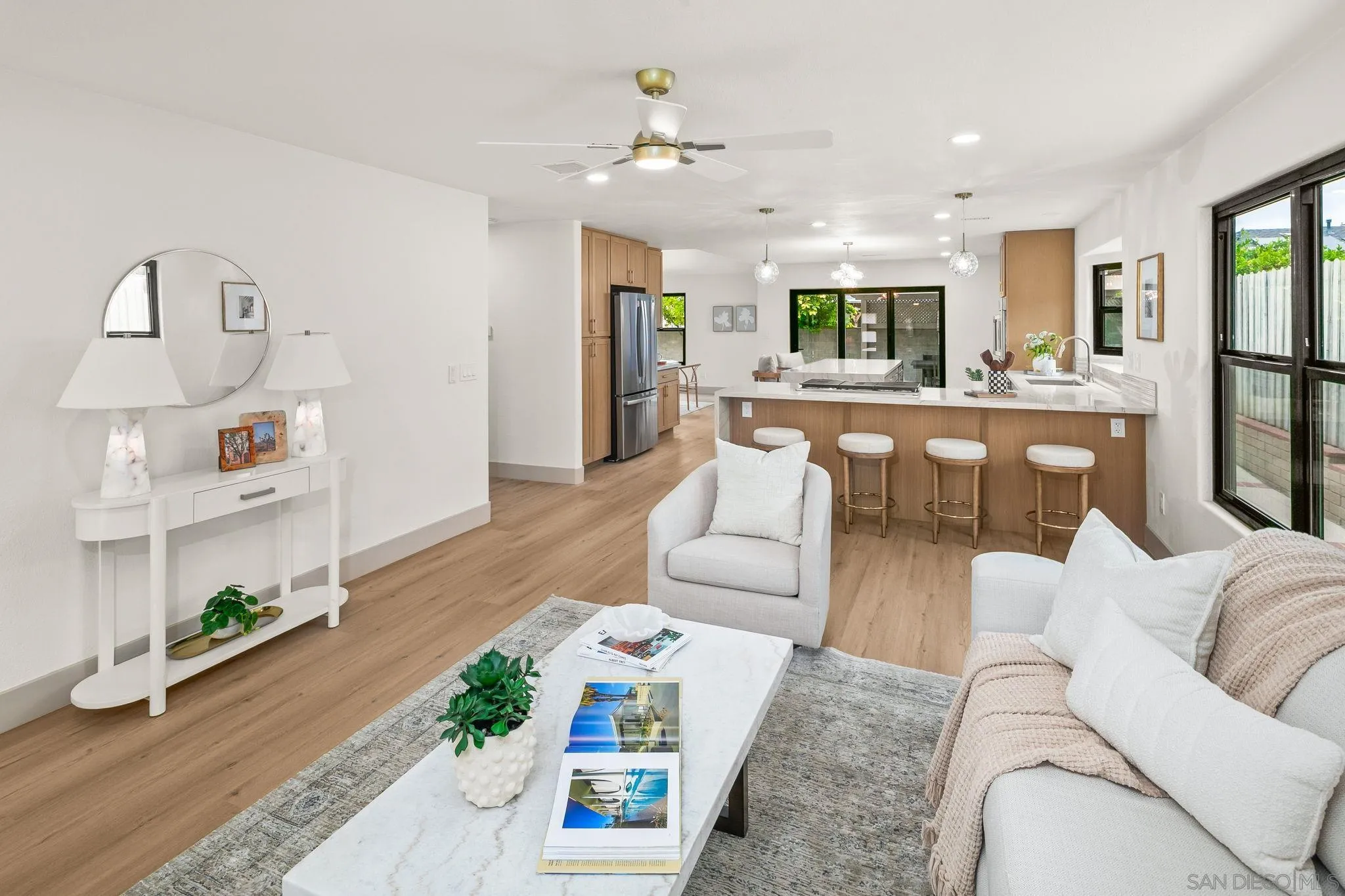 https://cdn.realtyfeed.com/cdn/127/260013002/9a1d7ae95789de7a6ee78df293f2c7a9.webp
