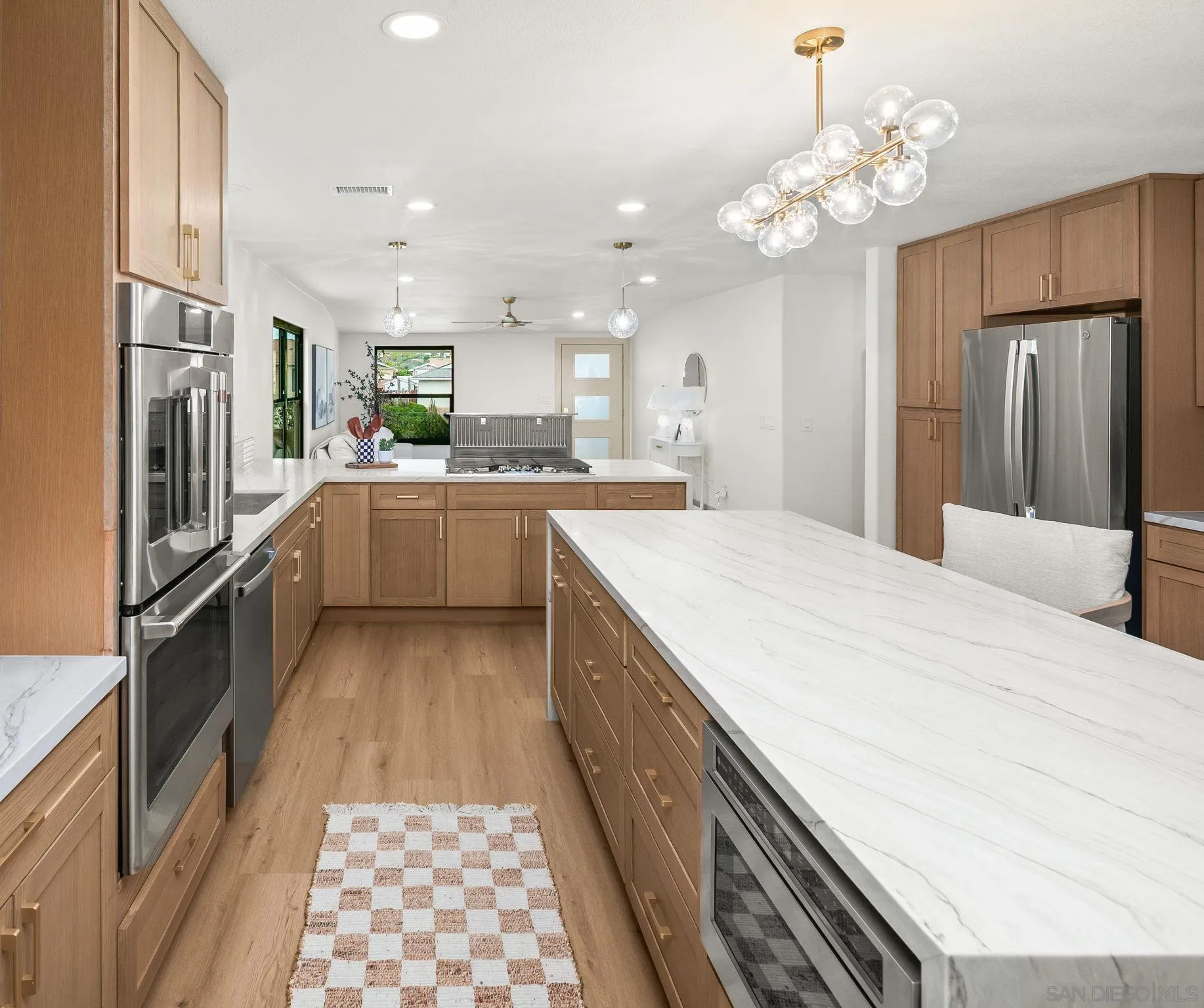 https://cdn.realtyfeed.com/cdn/127/260013002/9dce4241ebf3a473a7c86a6f7d689ec0.webp