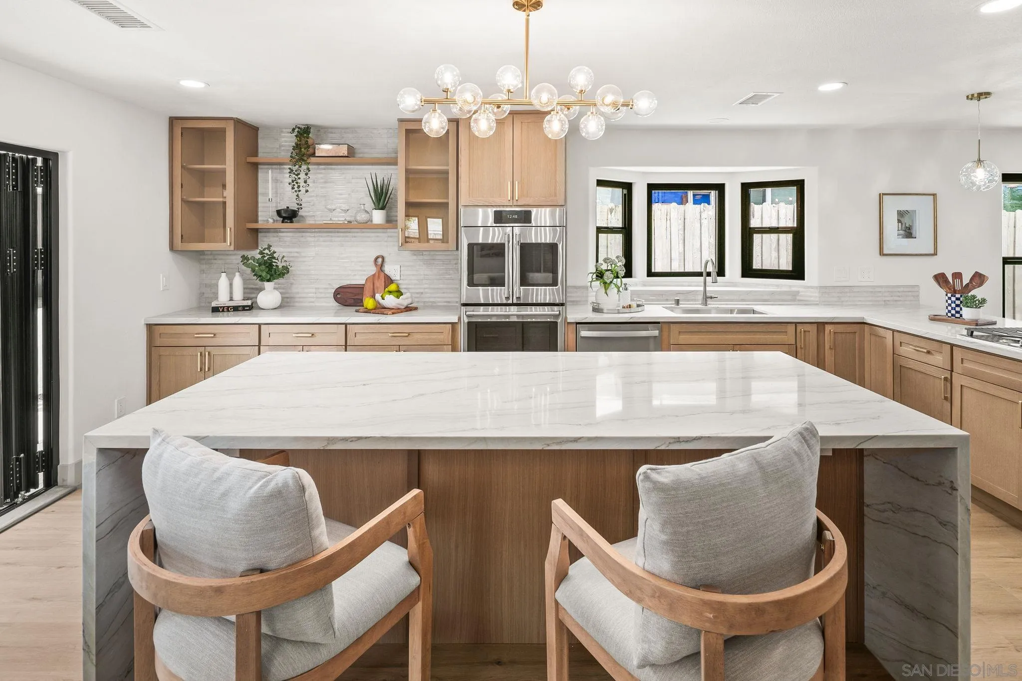 https://cdn.realtyfeed.com/cdn/127/260013002/b9548b63152caf2e84a98a63c7379bce.webp