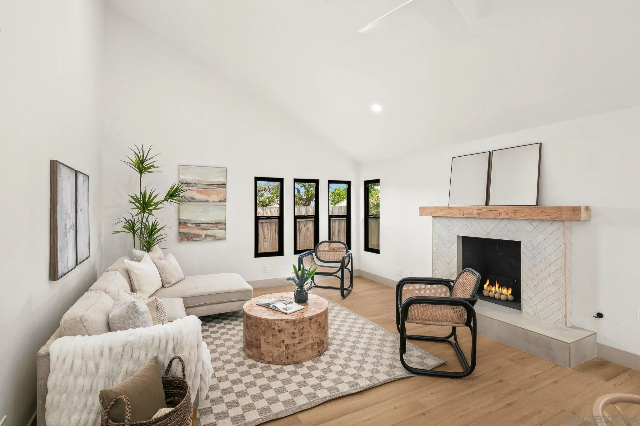 https://cdn.realtyfeed.com/cdn/127/260013002/d9689701e484f601babe612c7c488625.webp
