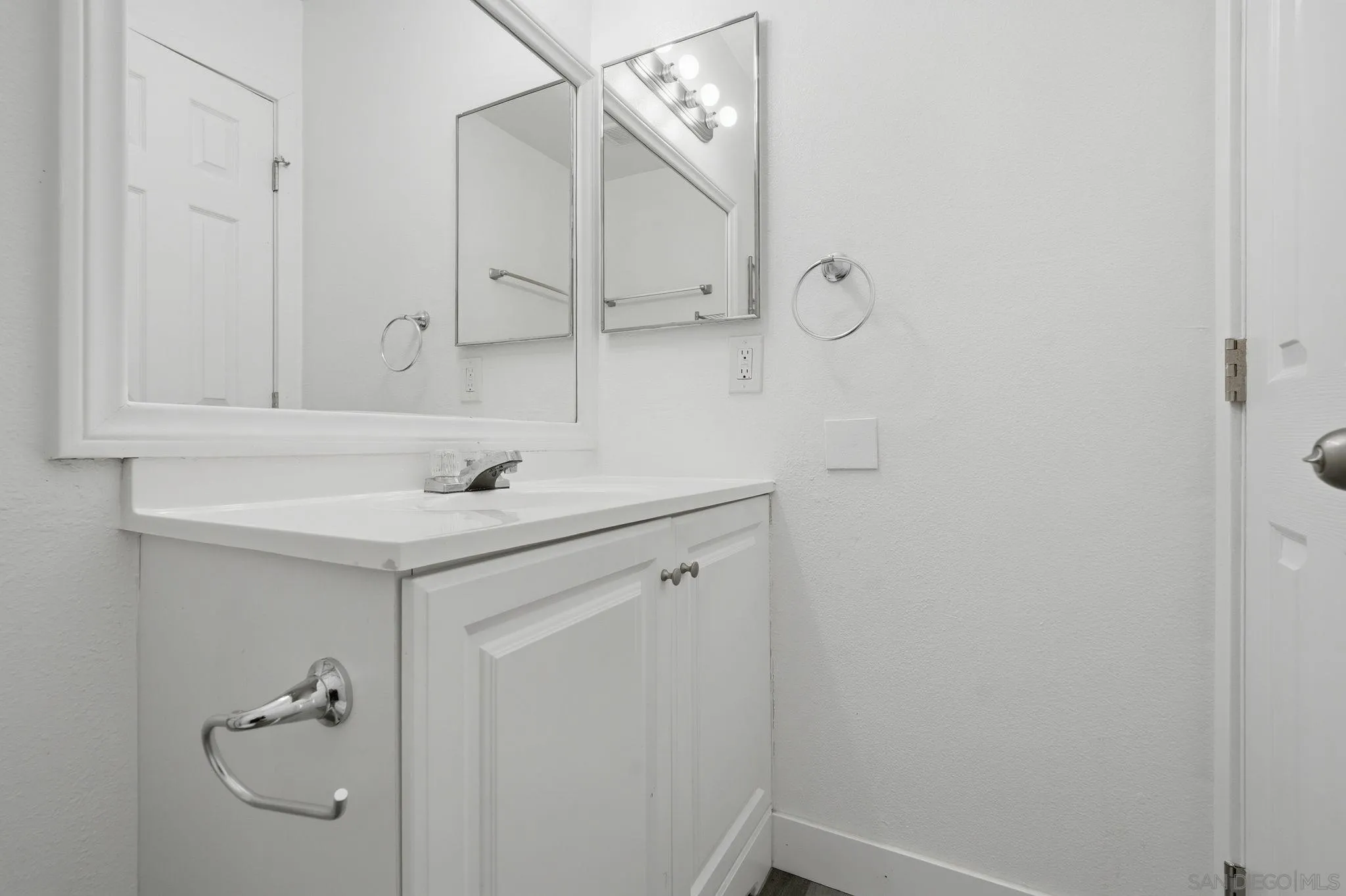 https://cdn.realtyfeed.com/cdn/127/260013003/3f515662f115e85465cd5c3c9770f9fb.webp