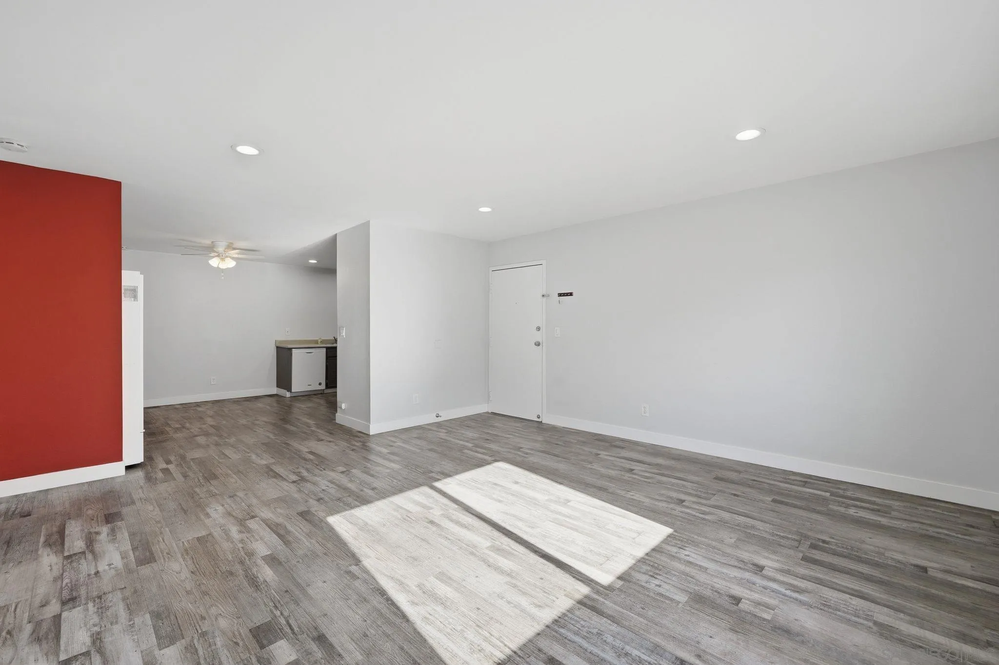 https://cdn.realtyfeed.com/cdn/127/260013003/65768d832b2e5943b42fc233e9aa17c8.webp