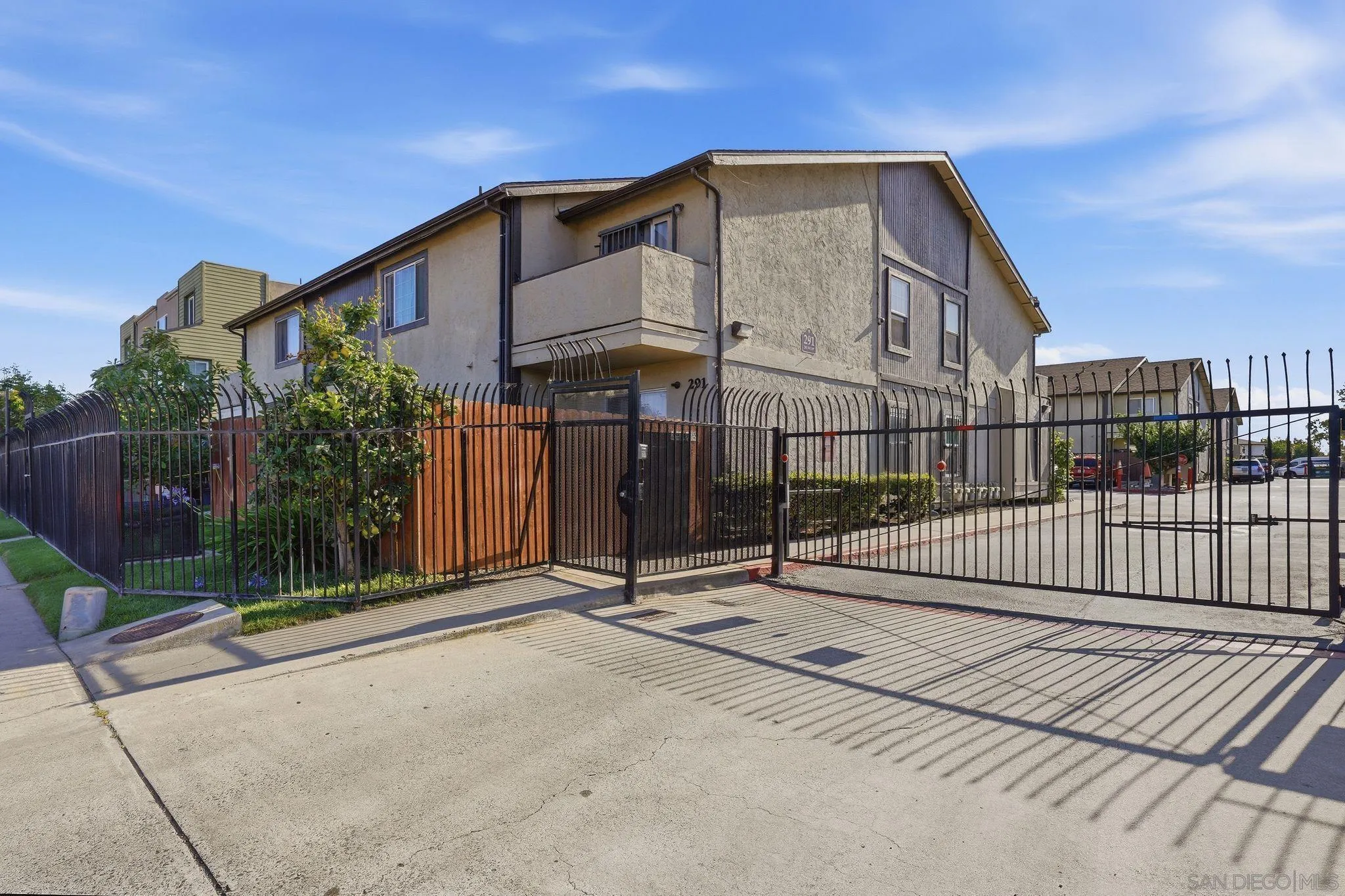 https://cdn.realtyfeed.com/cdn/127/260013003/67ea06fb117f021a82729f952b5514bd.webp