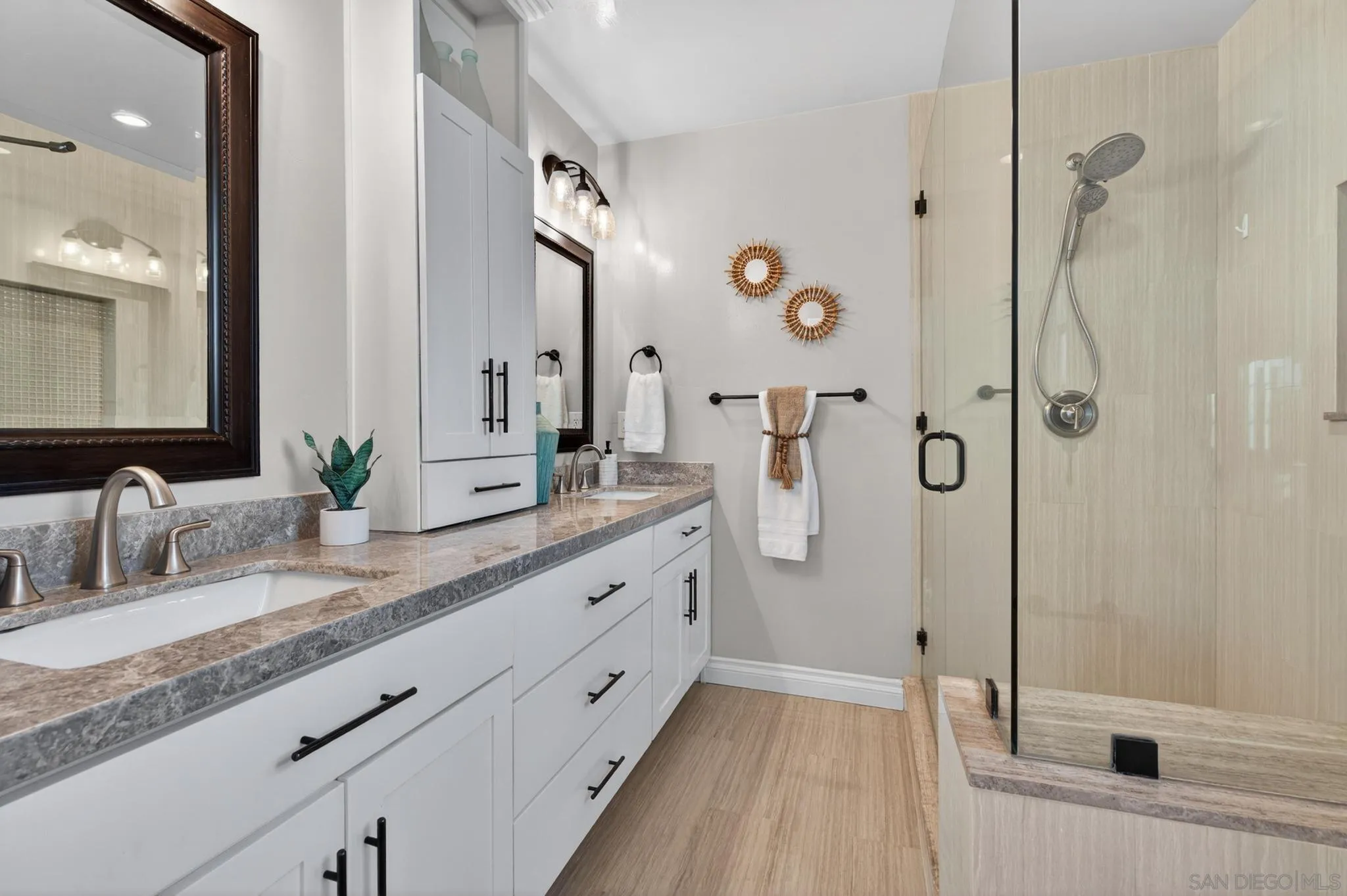 https://cdn.realtyfeed.com/cdn/127/260013010/36a171e7a651fac328bafa0c716256d8.webp