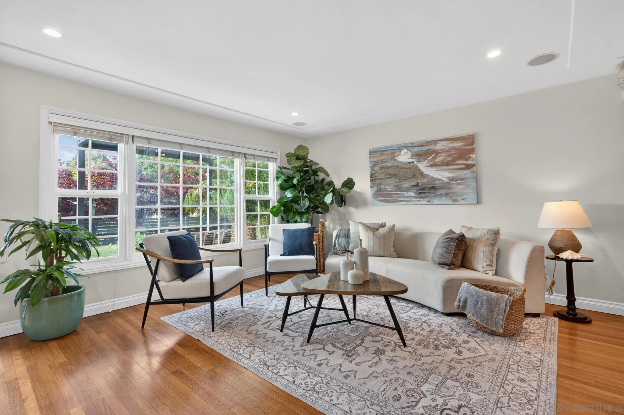 https://cdn.realtyfeed.com/cdn/127/260013010/825002fc9681fc0592cd666c308859dc.webp