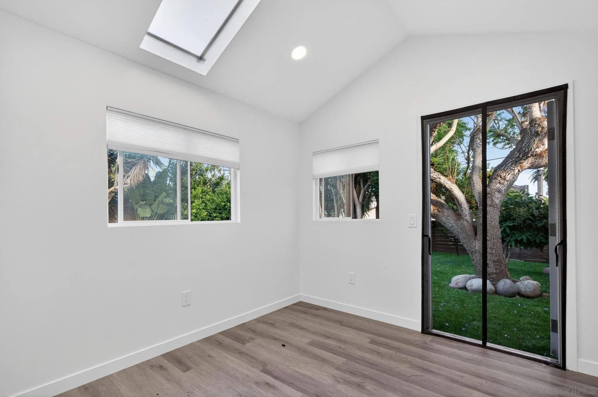 https://cdn.realtyfeed.com/cdn/127/260013010/853244c70a72f3d01b185594b0ce0cba.webp