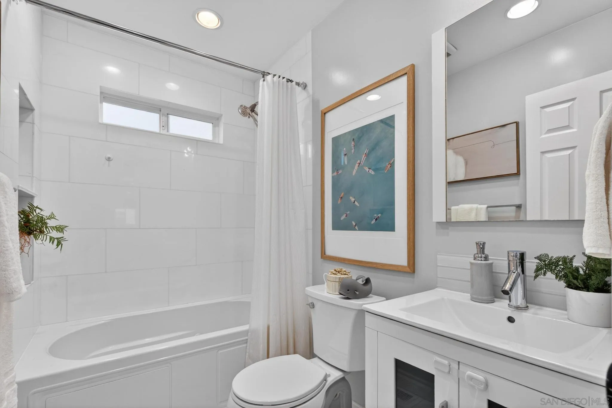 https://cdn.realtyfeed.com/cdn/127/260013010/ec4865deebf5d4c61bbf3c6ec4ecc46b.webp