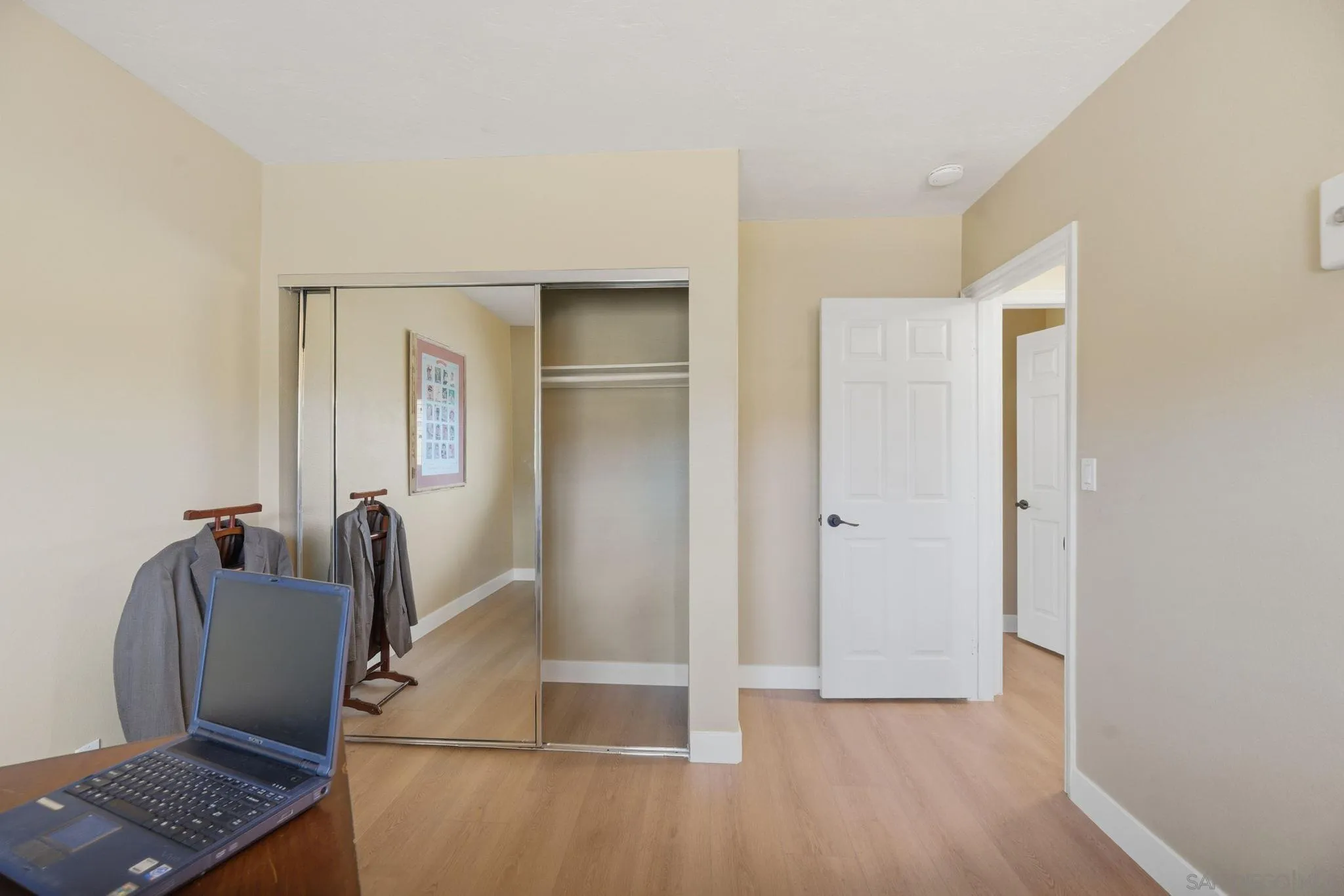 https://cdn.realtyfeed.com/cdn/127/260013011/7073d41abb0f4a36c66267fed2fccfe3.webp