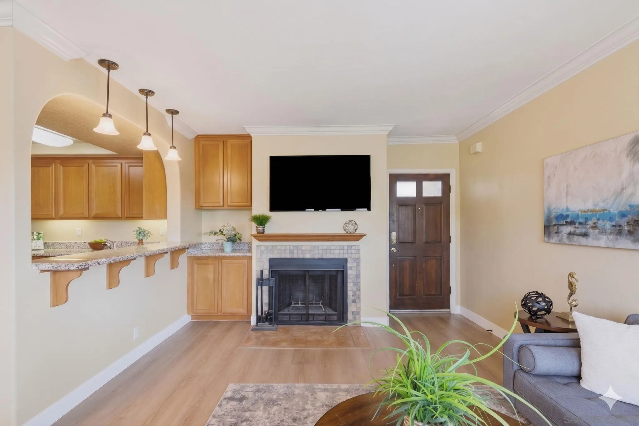 https://cdn.realtyfeed.com/cdn/127/260013011/c6c94f5a8e1c07c5ac19988066a2ed04.webp