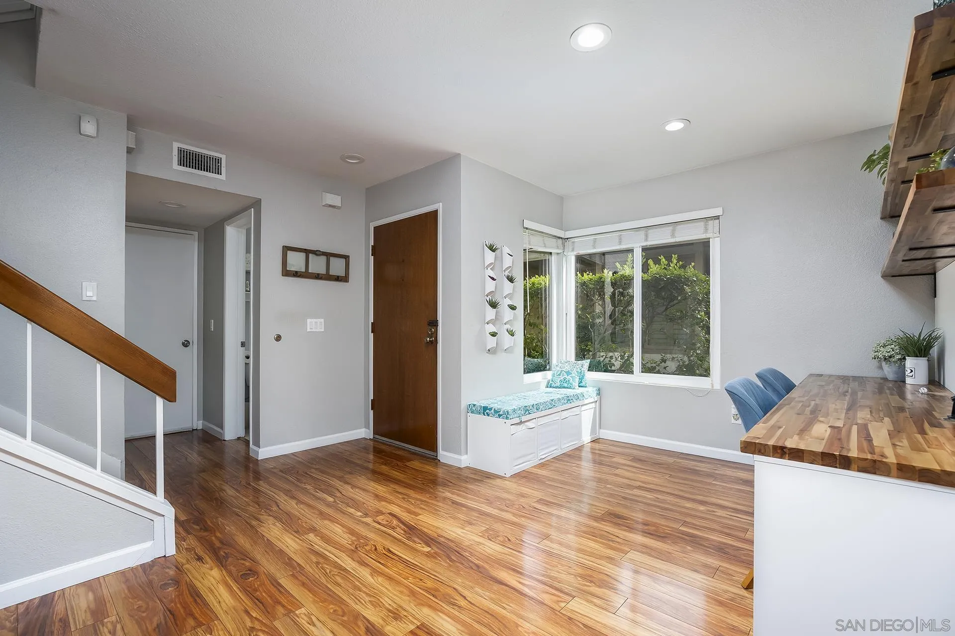 Photo #15: 260013014 Listing: Photo #15