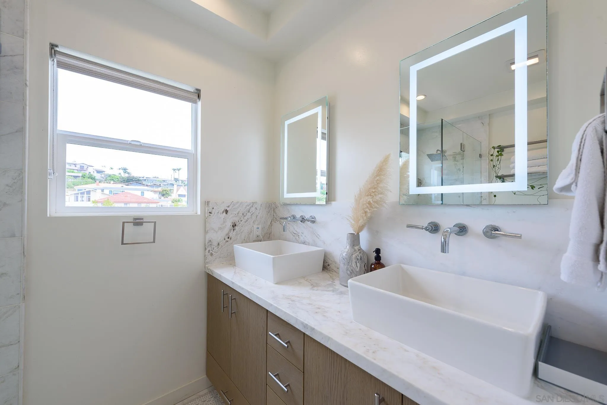 Photo #23: 260013015 Listing: Photo #23