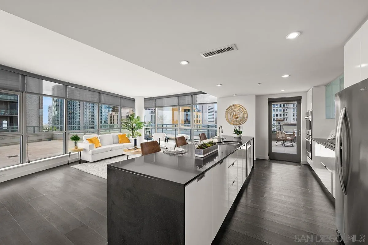 https://cdn.realtyfeed.com/cdn/127/260013020/a1283d785e930b420cbcc2df65ad02cc.webp